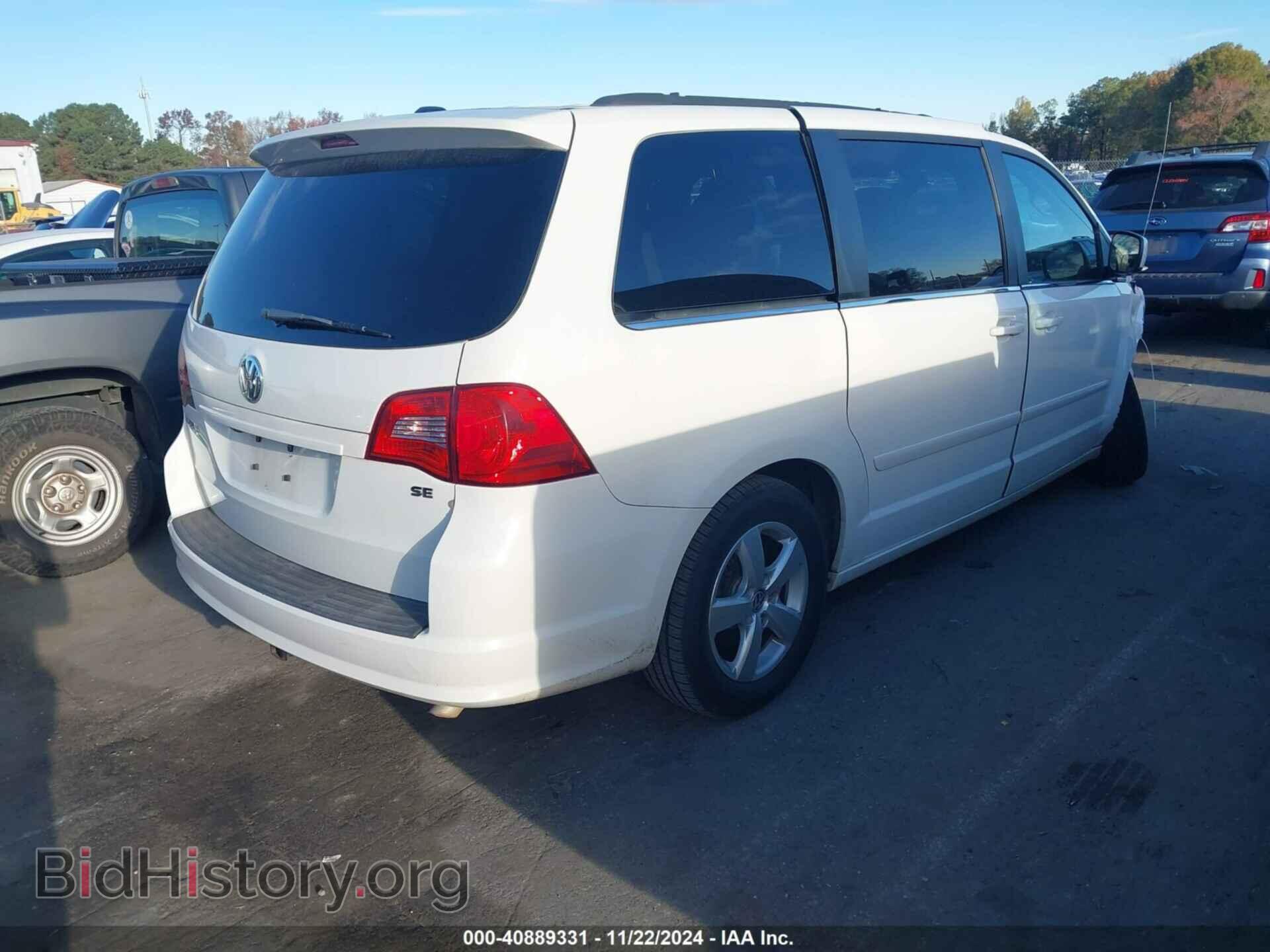 2011 VOLKSWAGEN ROUTAN - VIN: 2V4RW3DG8BR691663 - Фото 4