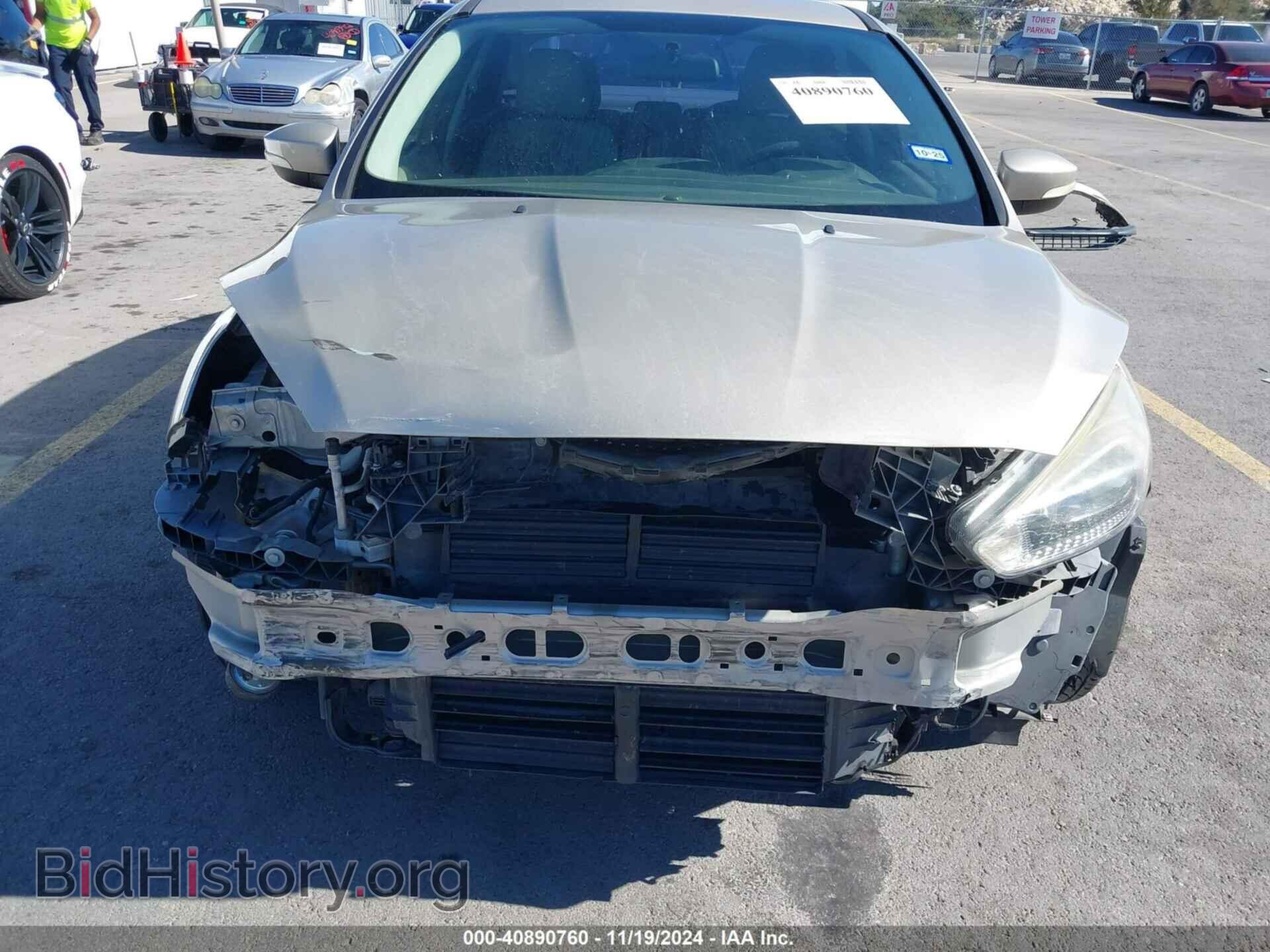 2017 FORD FOCUS - VIN: 1FADP3F2XHL318831 - Photo 6