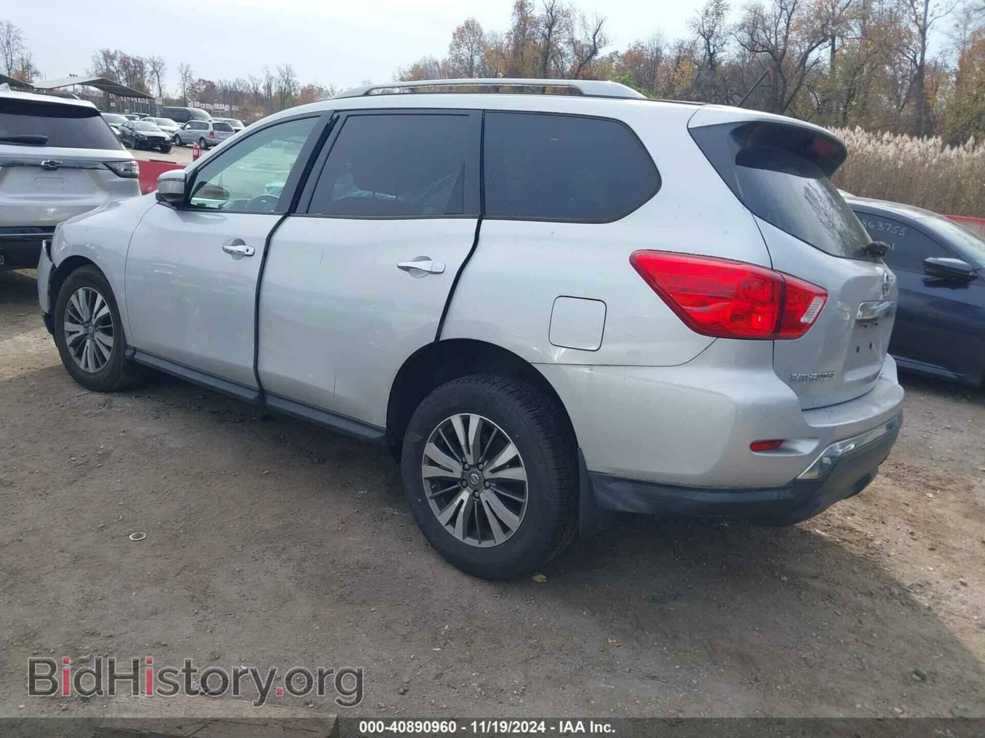 2017 NISSAN PATHFINDER - VIN: 5N1DR2MM1HC693988 - Фото 3