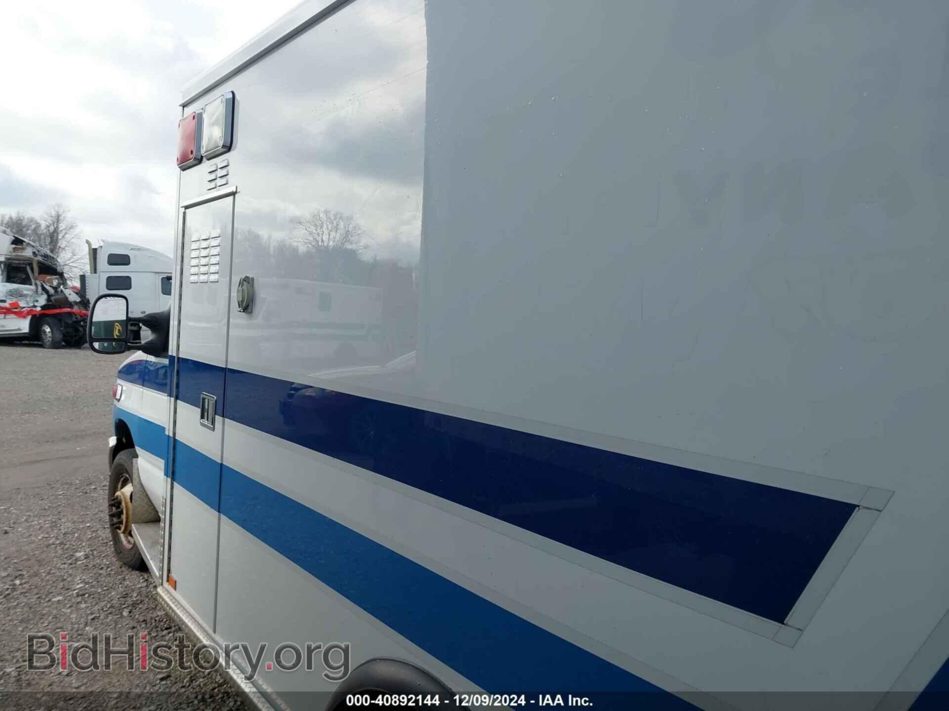 2011 FORD E-350 CUTAWAY - VIN: 1FDWE3FS2BDA01955 - Photo 14