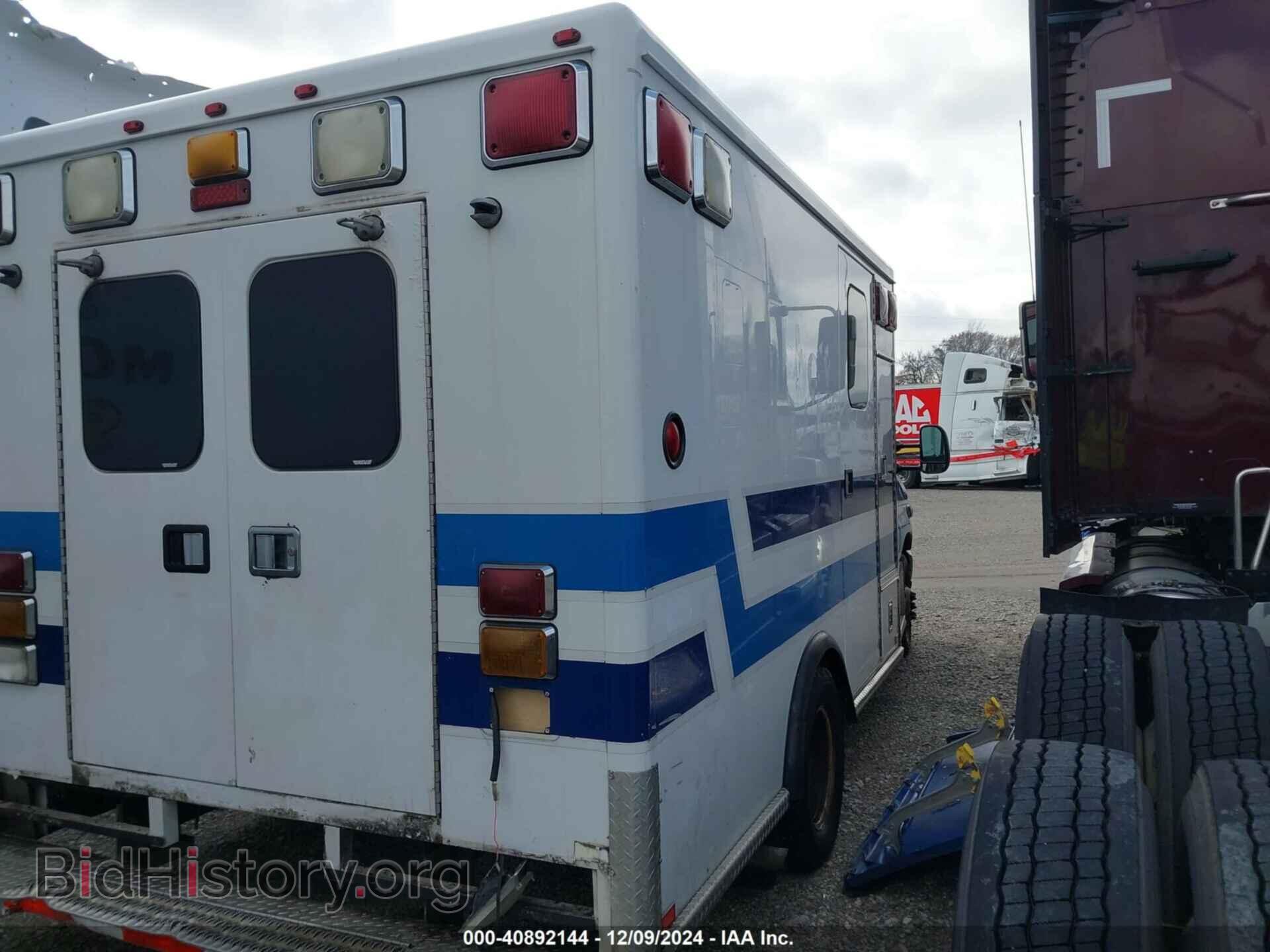 2011 FORD E-350 CUTAWAY - VIN: 1FDWE3FS2BDA01955 - Photo 4