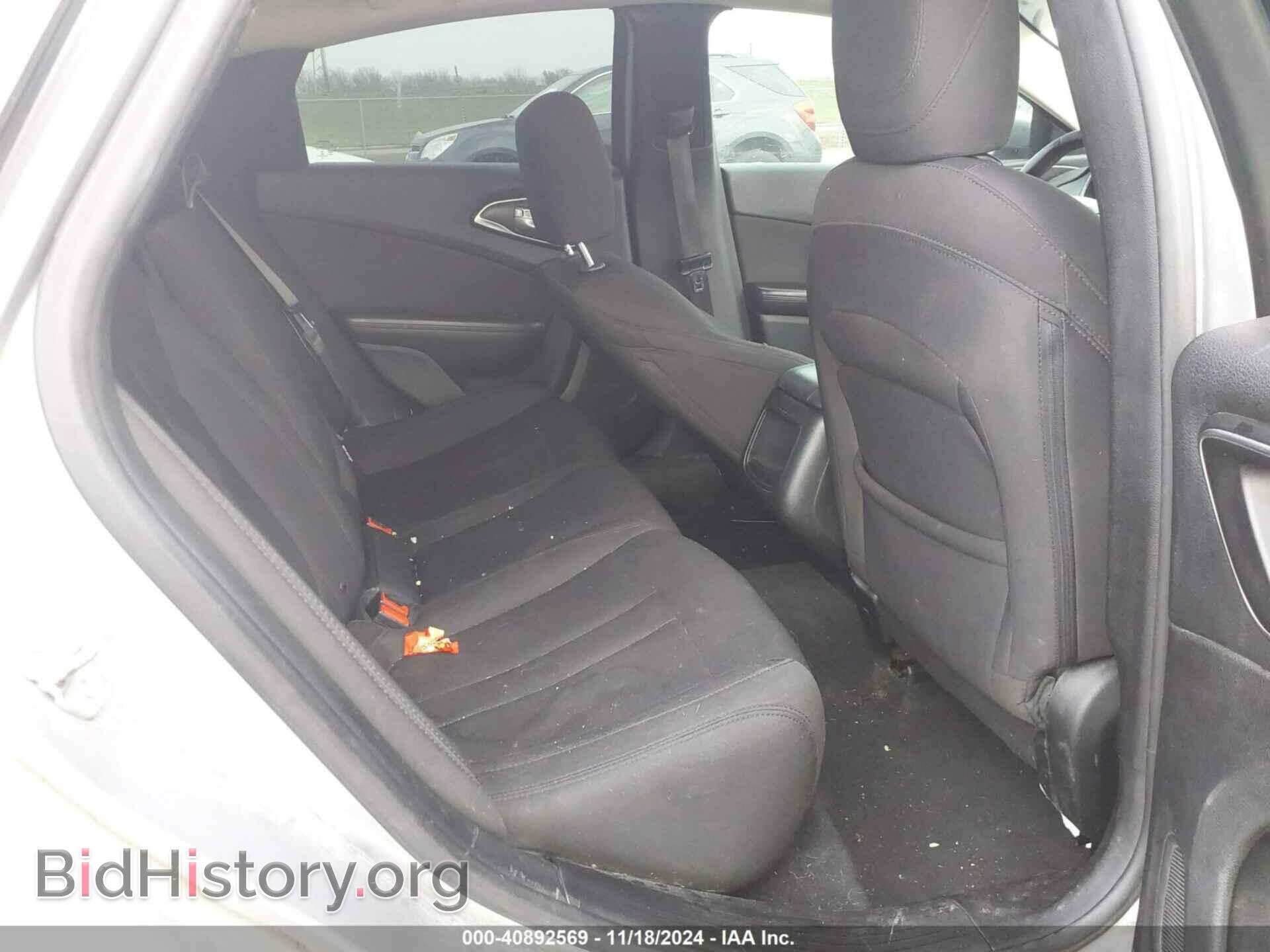 2015 CHRYSLER 200 - VIN: 1C3CCCAB1FN687740 - Фото 8