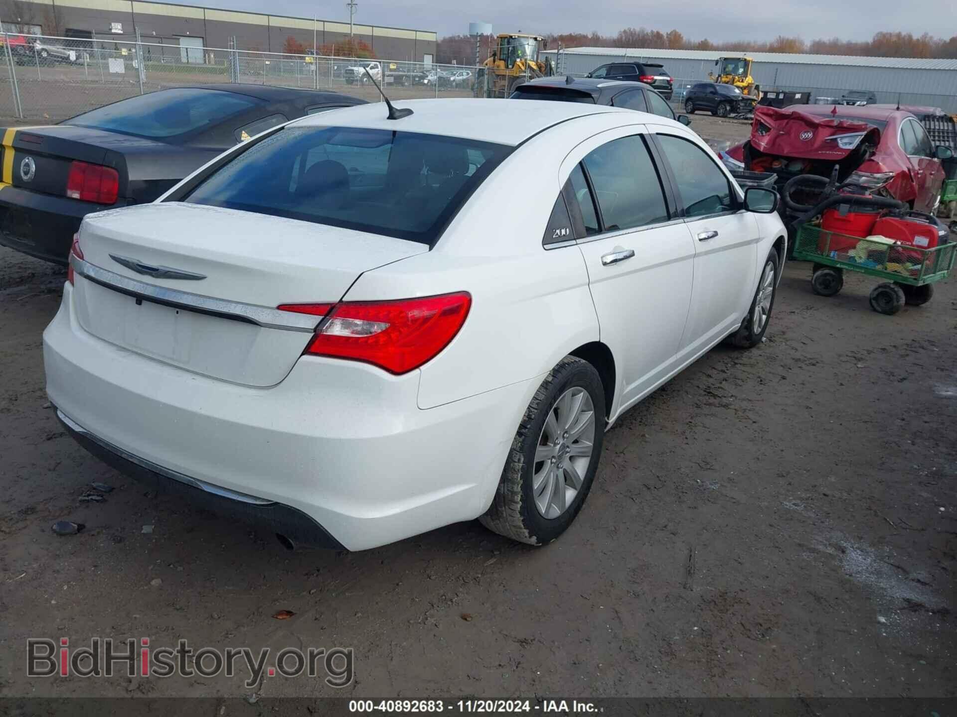 2014 CHRYSLER 200 - VIN: 1C3CCBCG5EN159393 - Фото 4