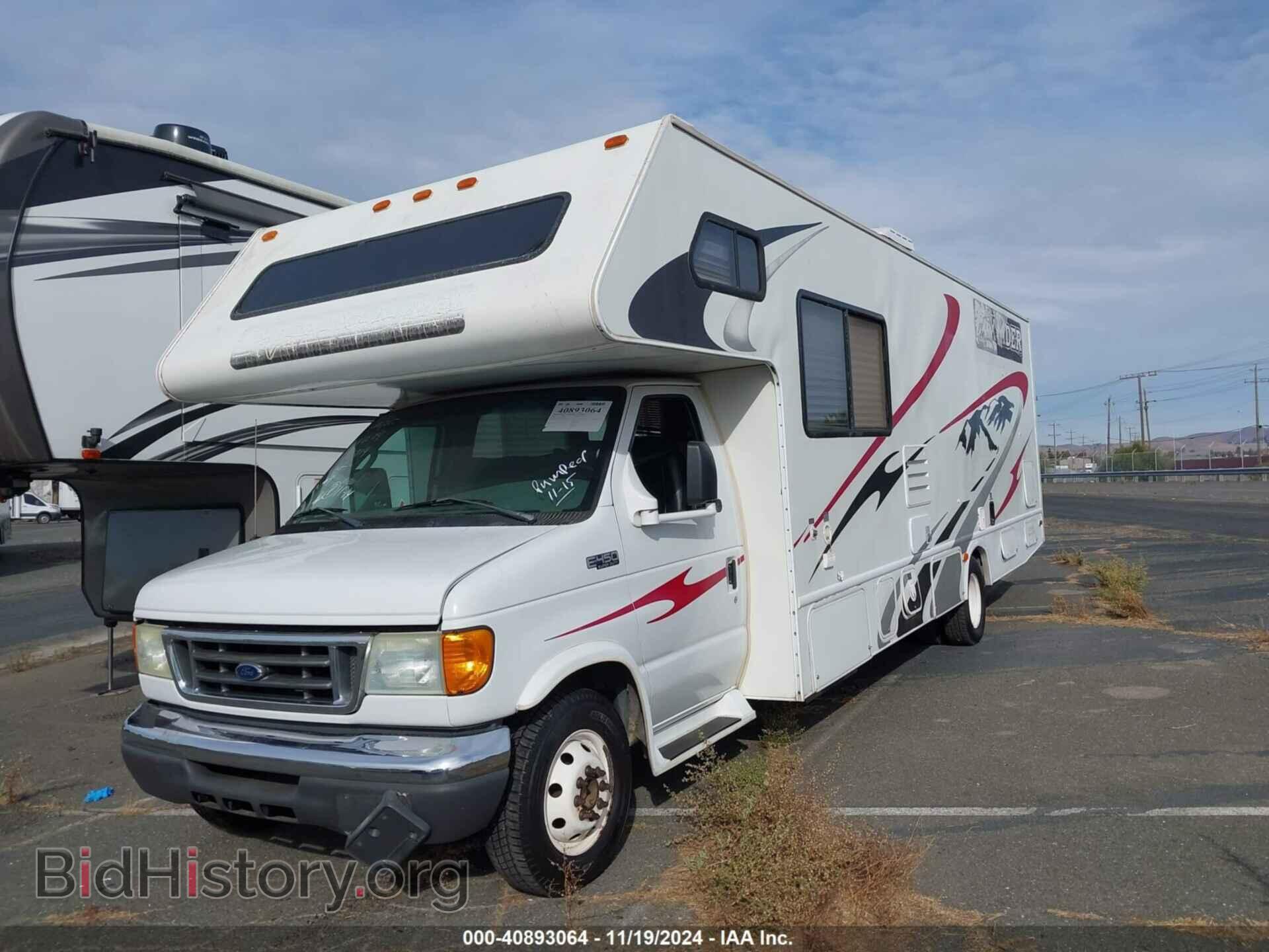 2005 FORD E-450 CUTAWAY - VIN: 1FDXE45S55HB37599 - Фото 2