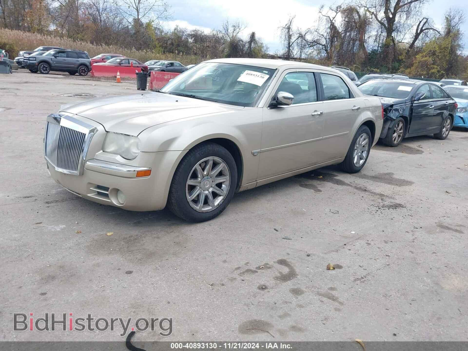 2006 CHRYSLER 300C - VIN: 2C3KA63H36H201586 - Фото 2