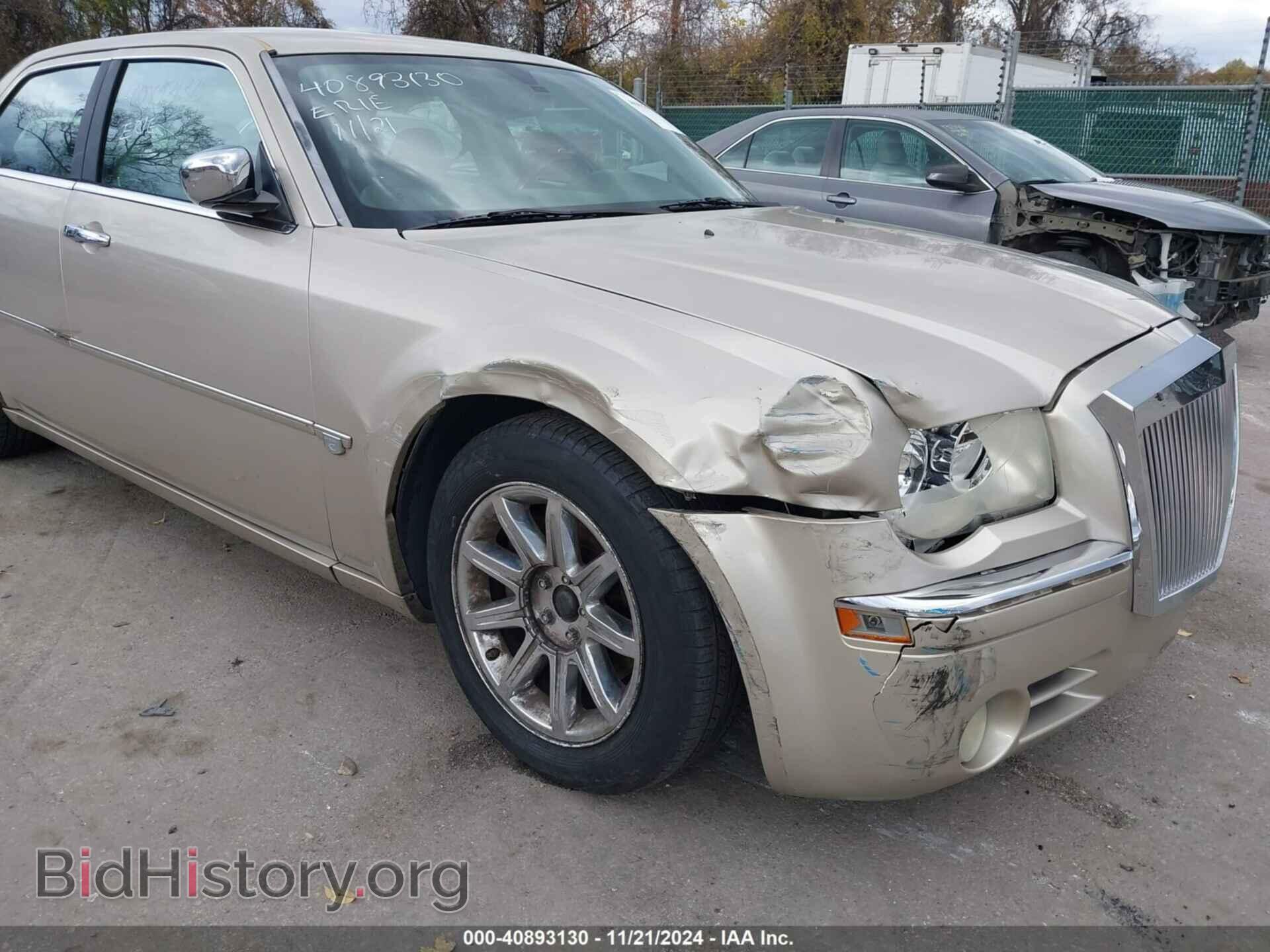 2006 CHRYSLER 300C - VIN: 2C3KA63H36H201586 - Фото 6