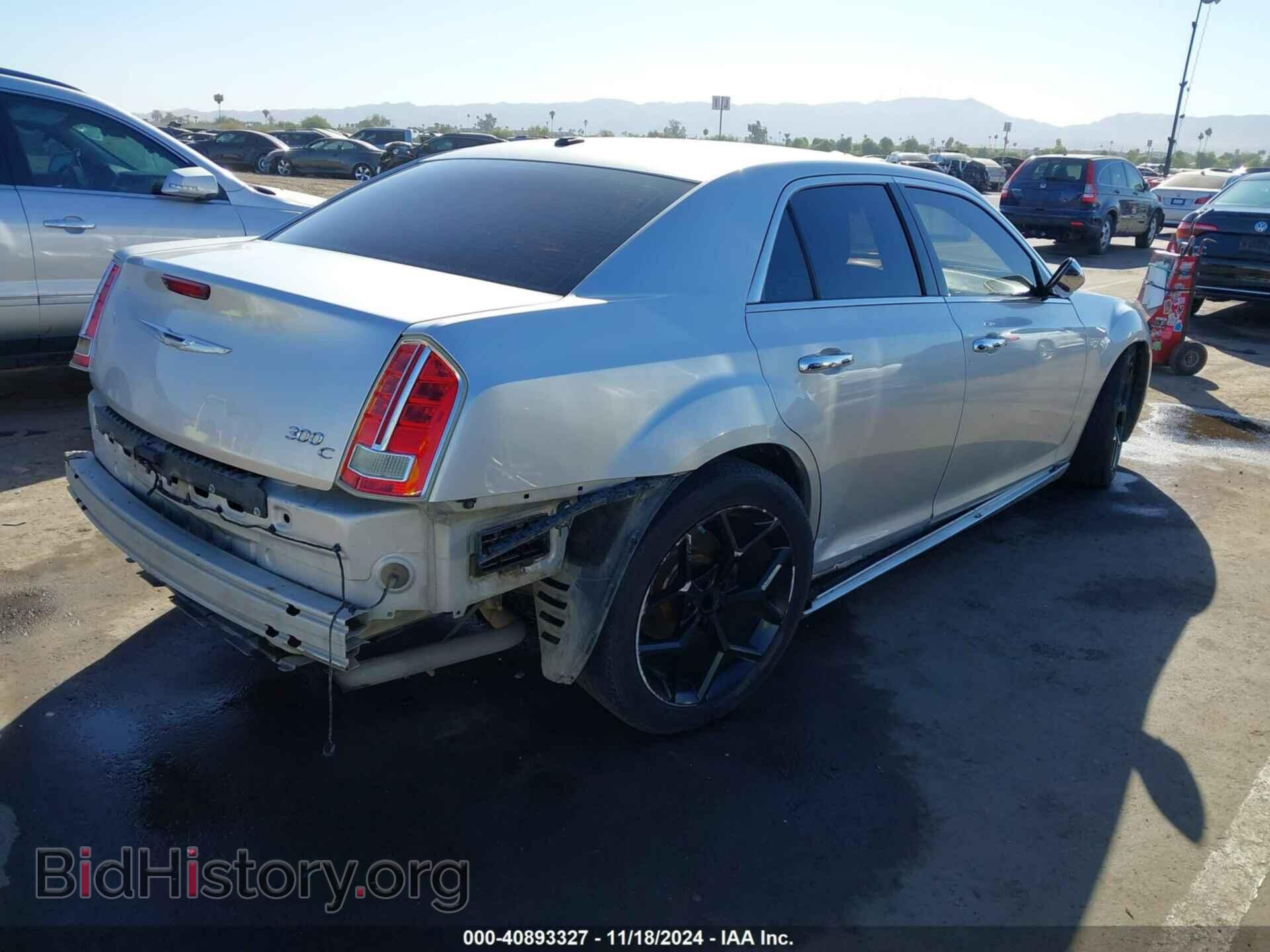2012 CHRYSLER 300C - VIN: 2C3CCAET4CH242582 - Photo 4
