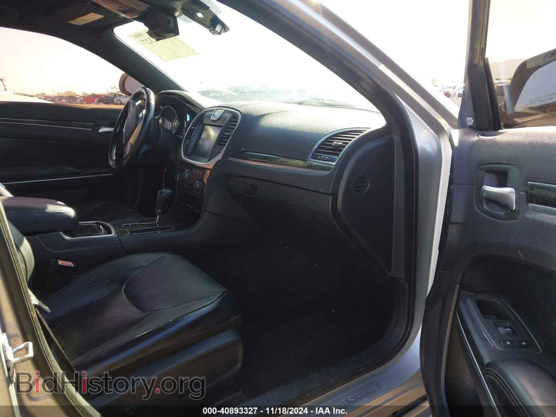 2012 CHRYSLER 300C - VIN: 2C3CCAET4CH242582 - Photo 5