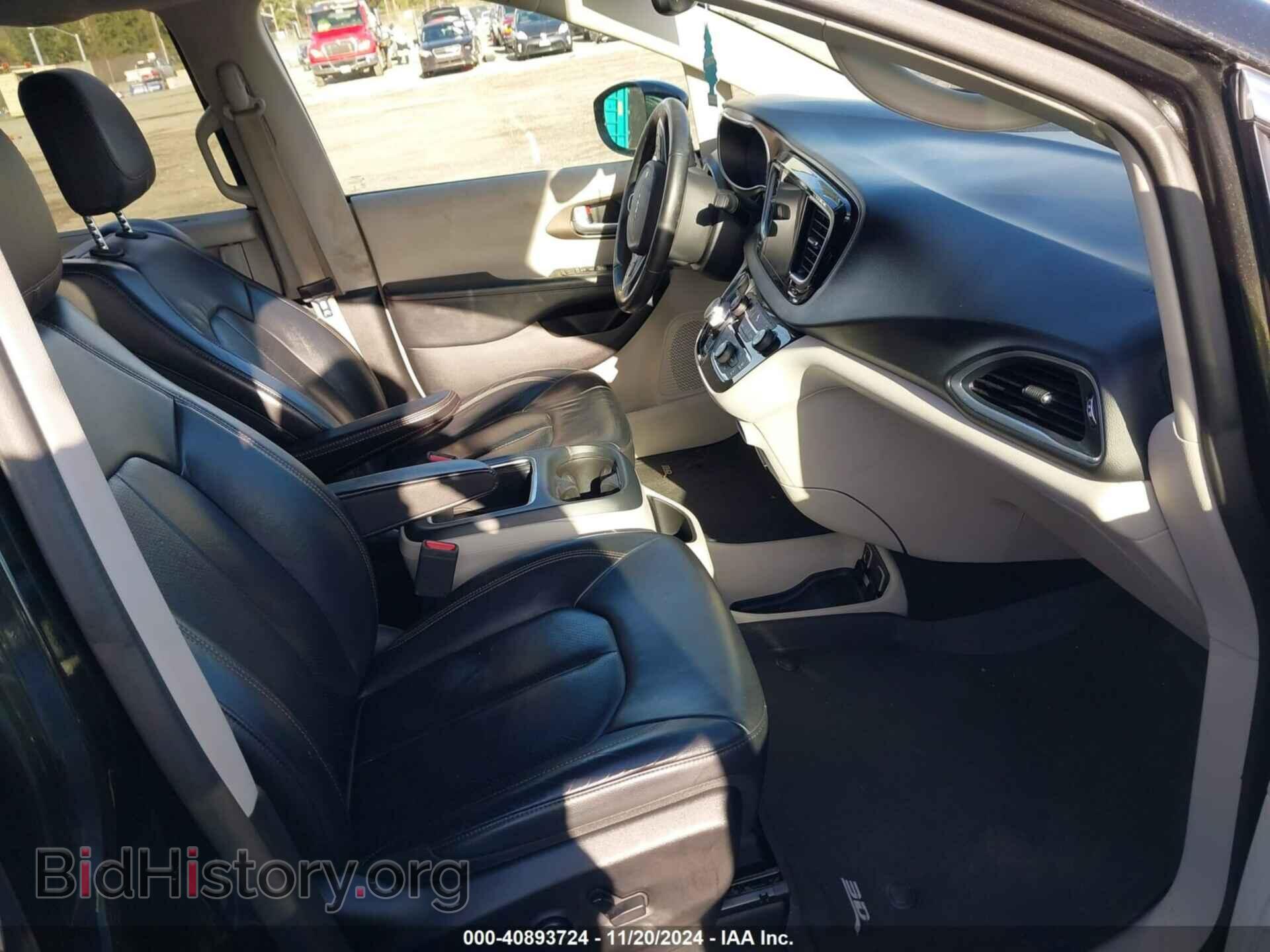 2018 CHRYSLER PACIFICA - VIN: 2C4RC1EGXJR156757 - Фото 5