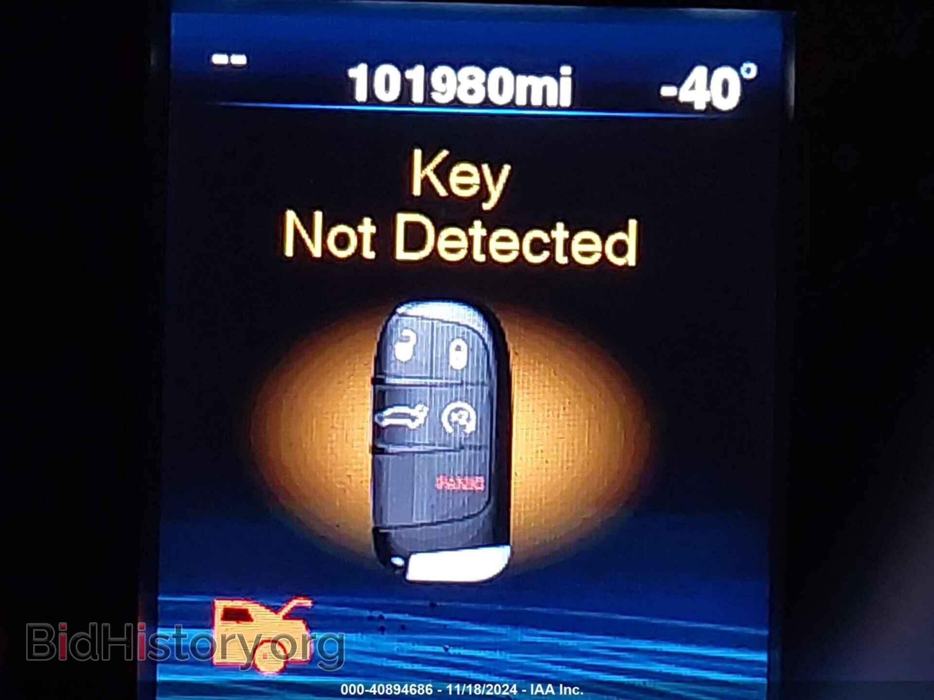 2012 CHRYSLER 300C - VIN: 2C3CCAET0CH188519 - Фото 15