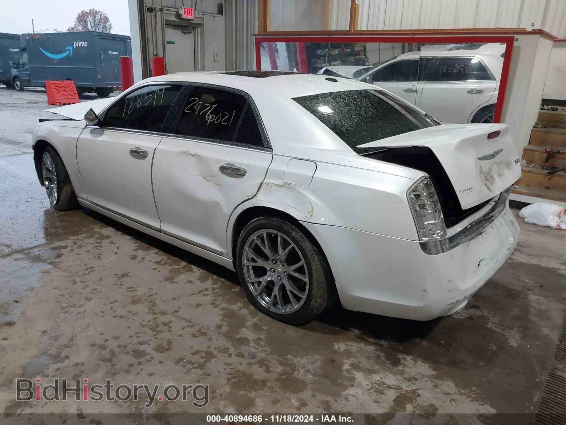 2012 CHRYSLER 300C - VIN: 2C3CCAET0CH188519 - Фото 3