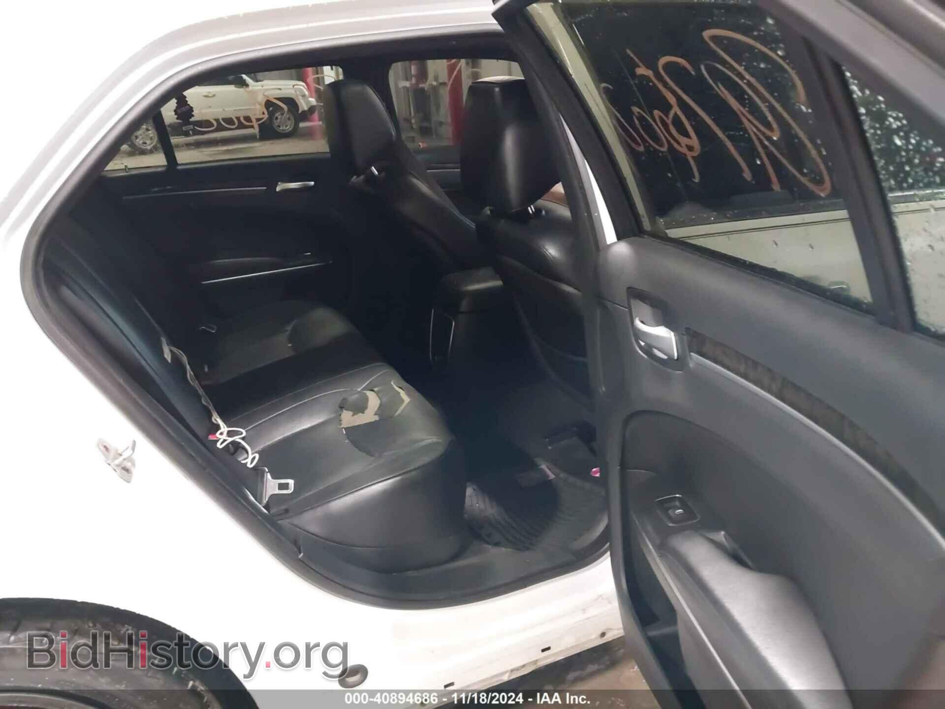 2012 CHRYSLER 300C - VIN: 2C3CCAET0CH188519 - Фото 8