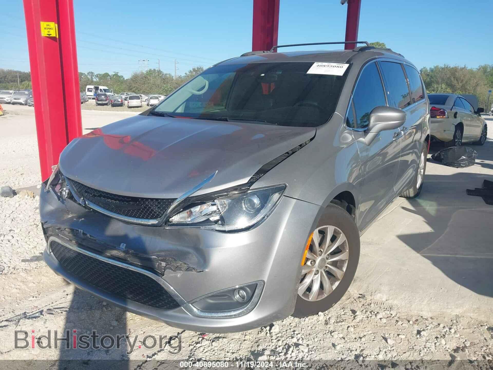 2017 CHRYSLER PACIFICA - VIN: 2C4RC1BG4HR688715 - Photo 2