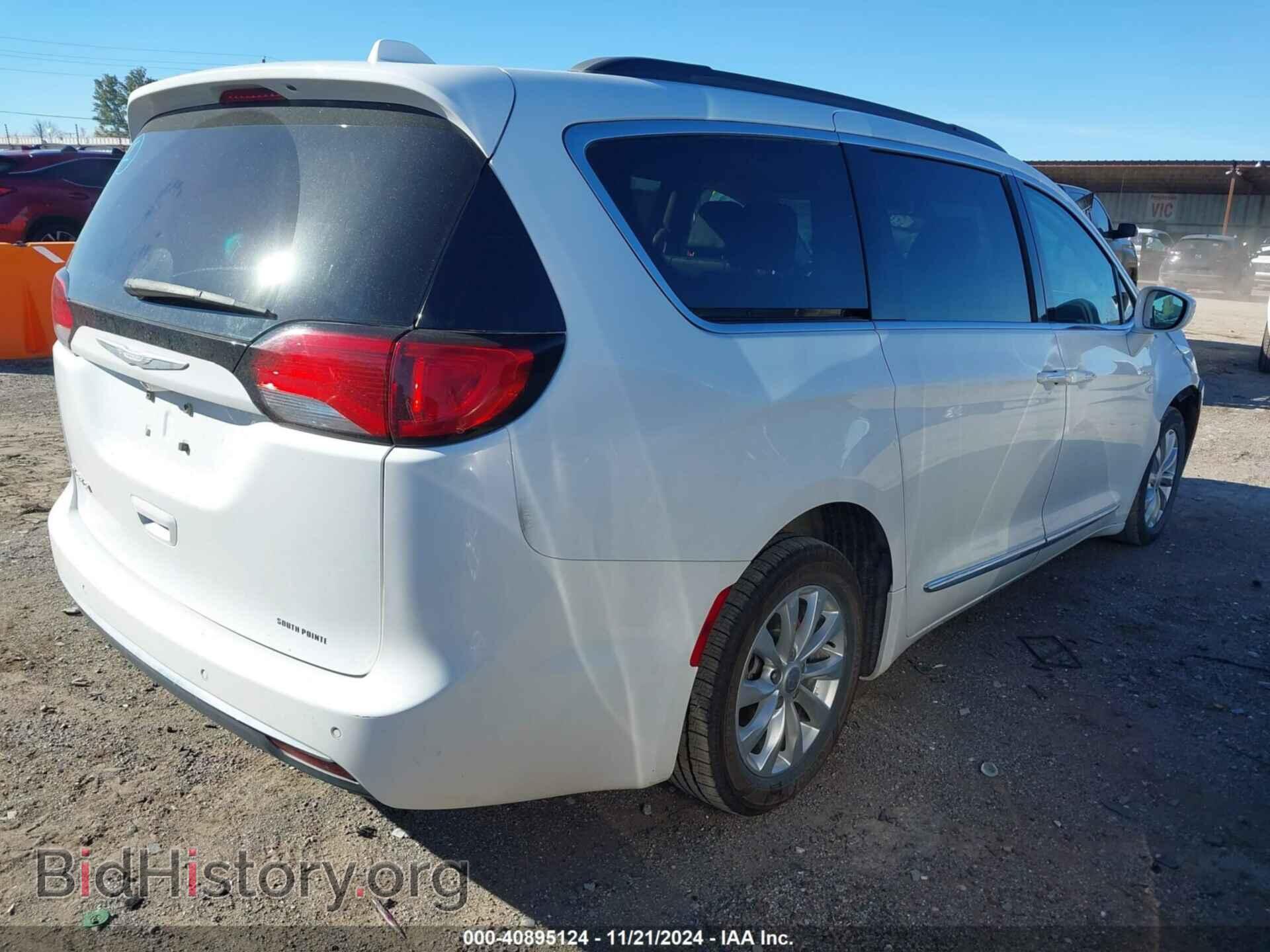 2017 CHRYSLER PACIFICA - VIN: 2C4RC1BG0HR802998 - Фото 4