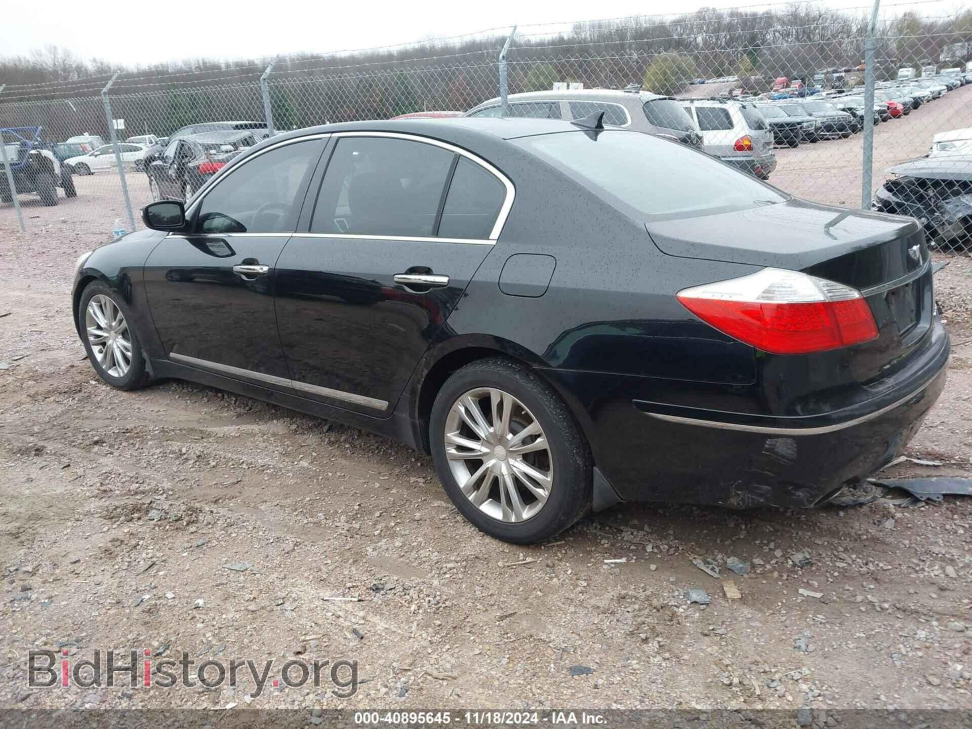 2011 HYUNDAI GENESIS - VIN: KMHGC4DF7BU126004 - Фото 3
