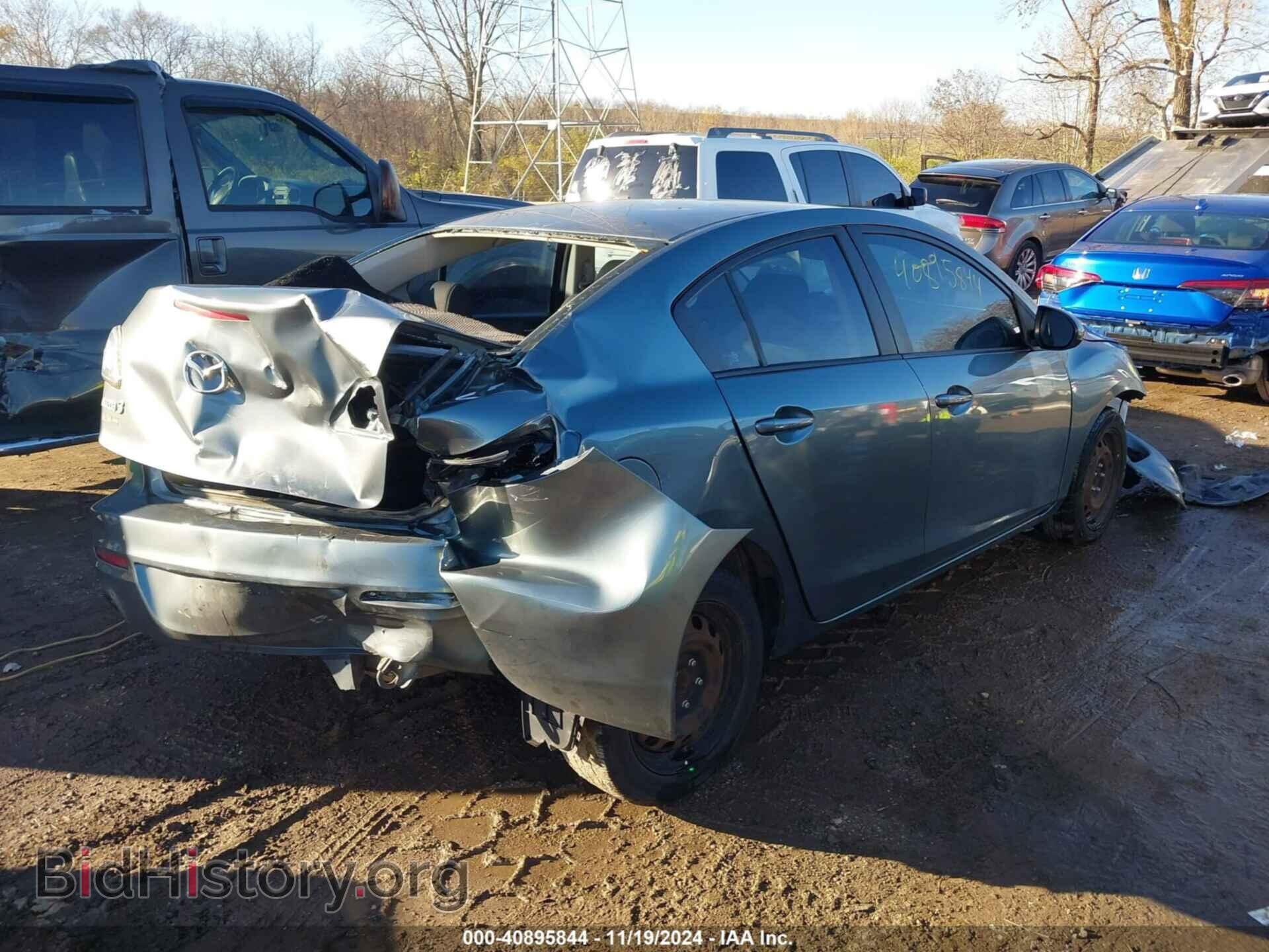 2013 MAZDA MAZDA3 - VIN: JM1BL1TF8D1806593 - Фото 4