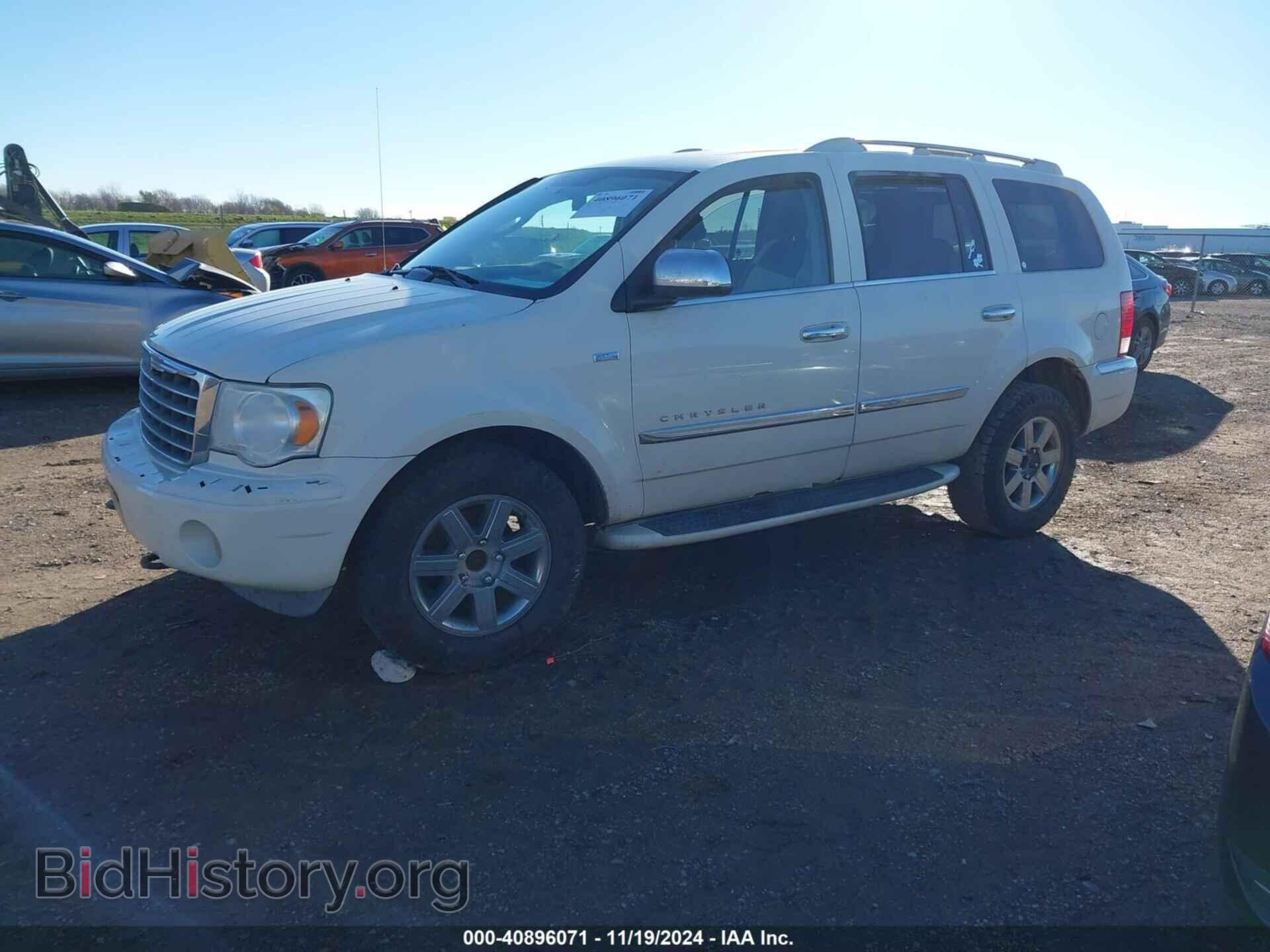 2008 CHRYSLER ASPEN - VIN: 1A8HW58208F158246 - Фото 2