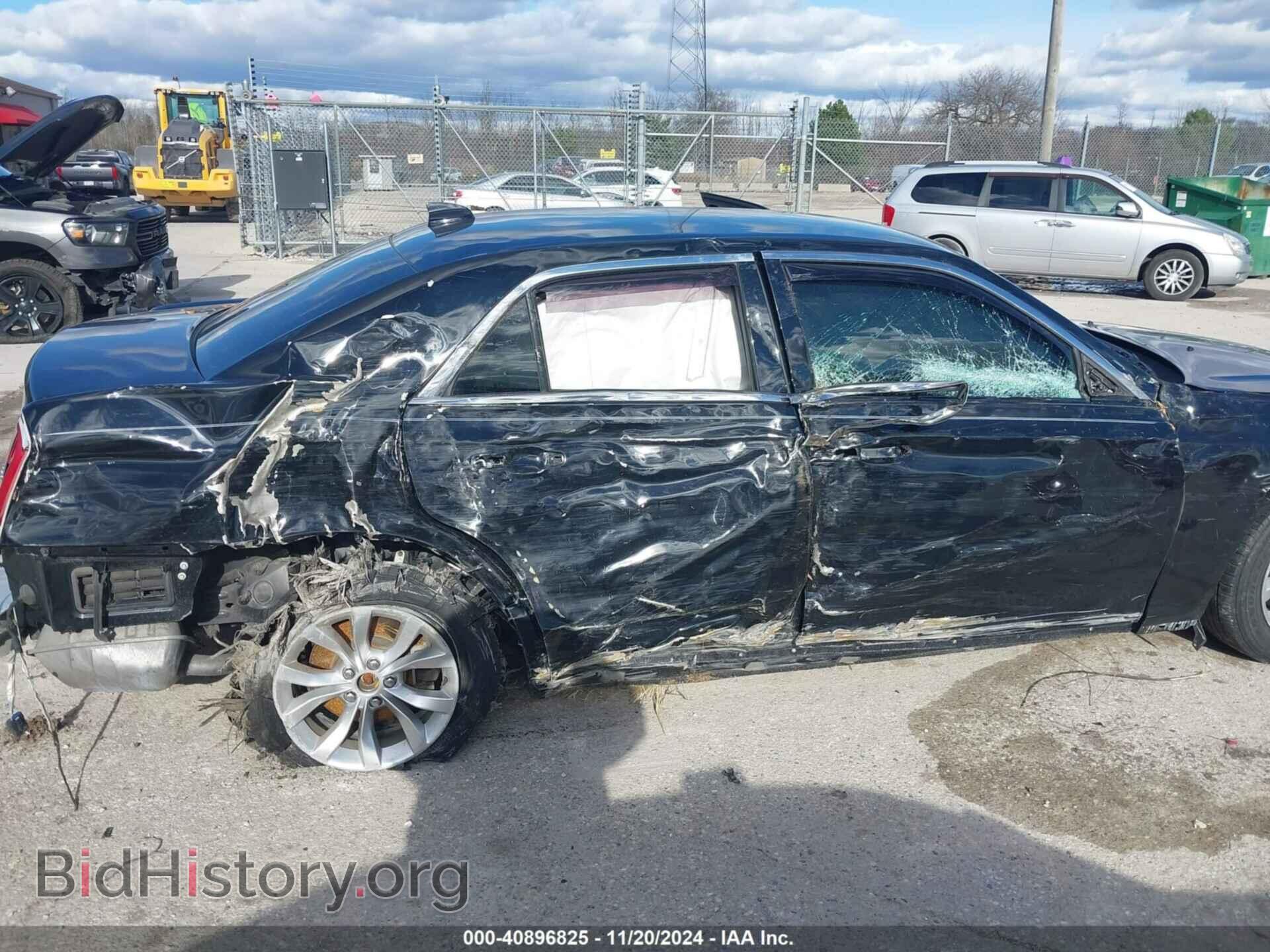 2015 CHRYSLER 300 - VIN: 2C3CCAAG5FH742876 - Фото 6
