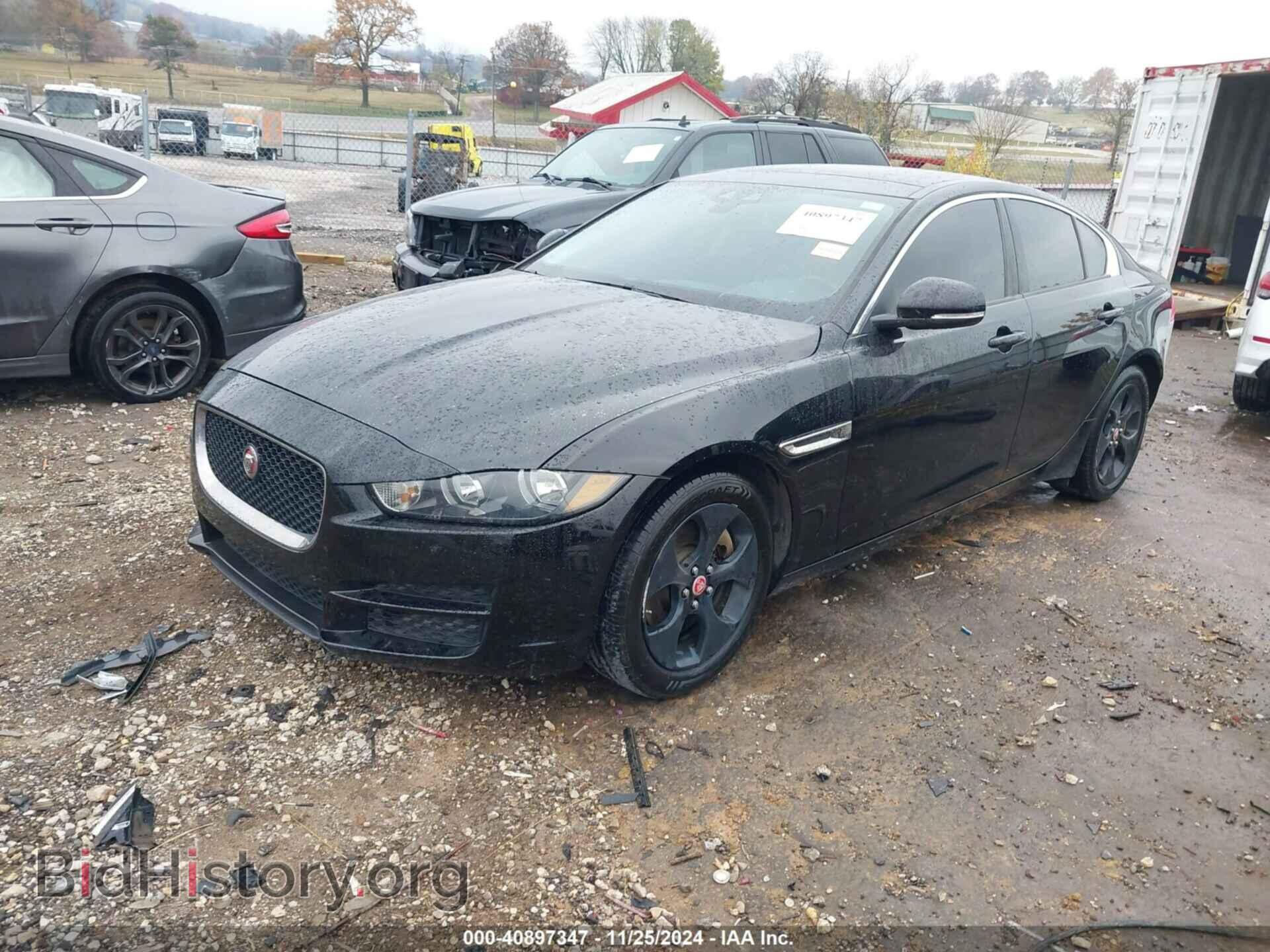2018 JAGUAR XE - VIN: SAJAR4FX3JCP39189 - Фото 2