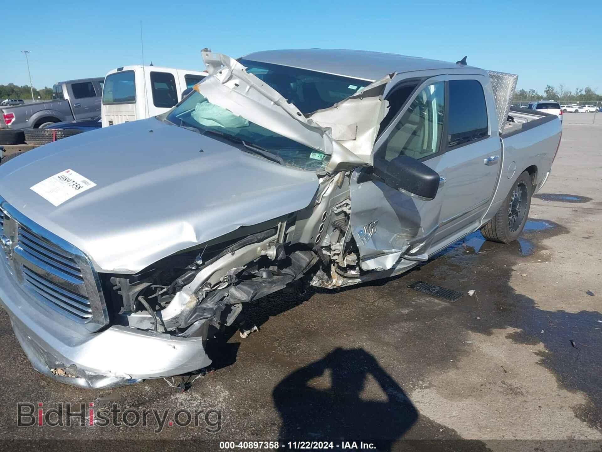 2016 RAM 1500 - VIN: 1C6RR6LT5GS159785 - Фото 2