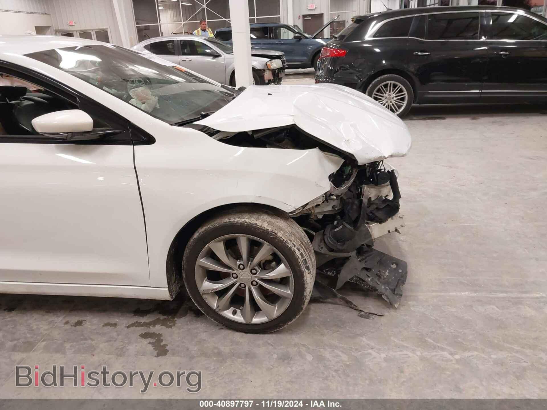 2016 CHRYSLER 200 - VIN: 1C3CCCBB7GN173651 - Фото 17