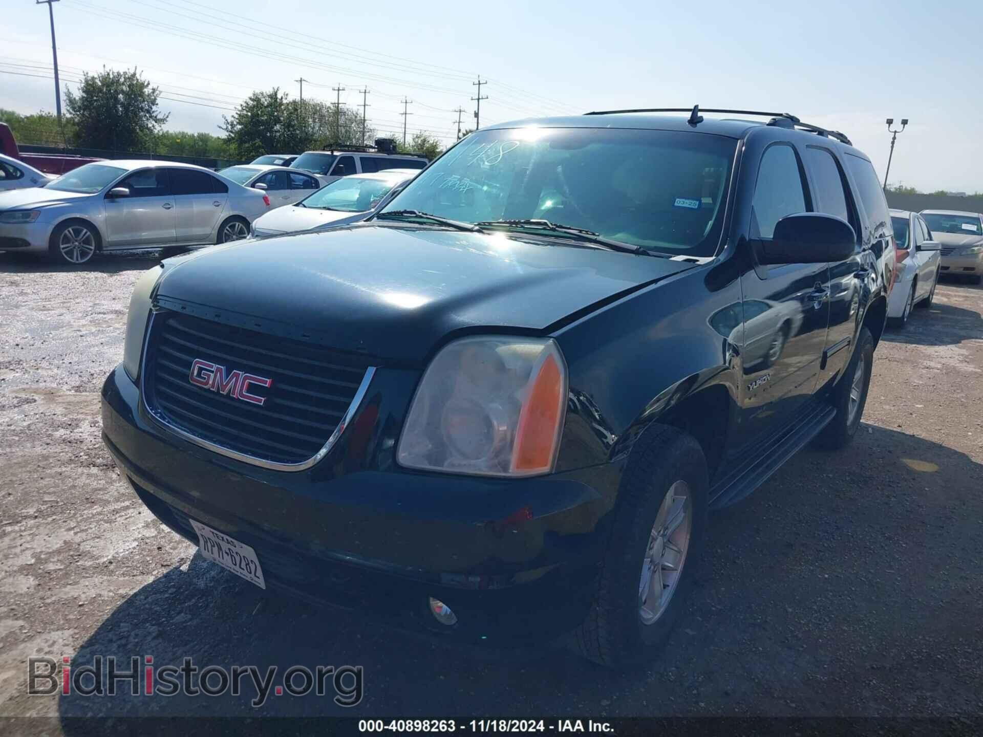 2011 GMC YUKON - VIN: 1GKS2CE01BR114847 - Фото 2