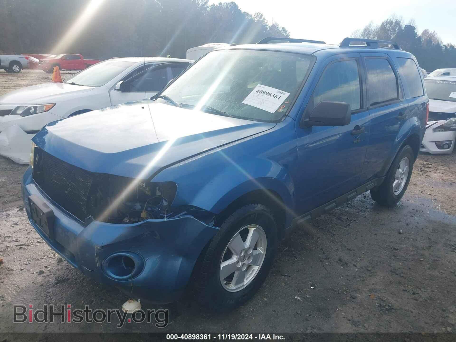 2010 FORD ESCAPE - VIN: 1FMCU0DG0AKC50526 - Фото 2