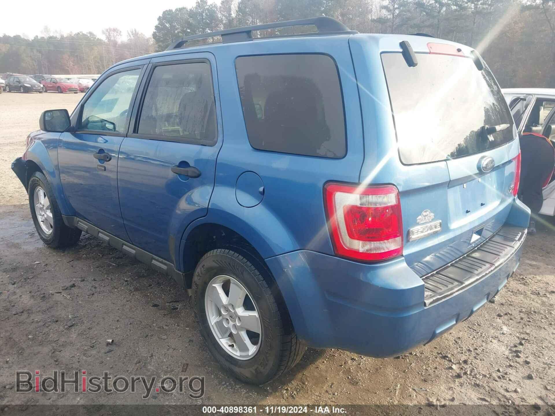 2010 FORD ESCAPE - VIN: 1FMCU0DG0AKC50526 - Фото 3