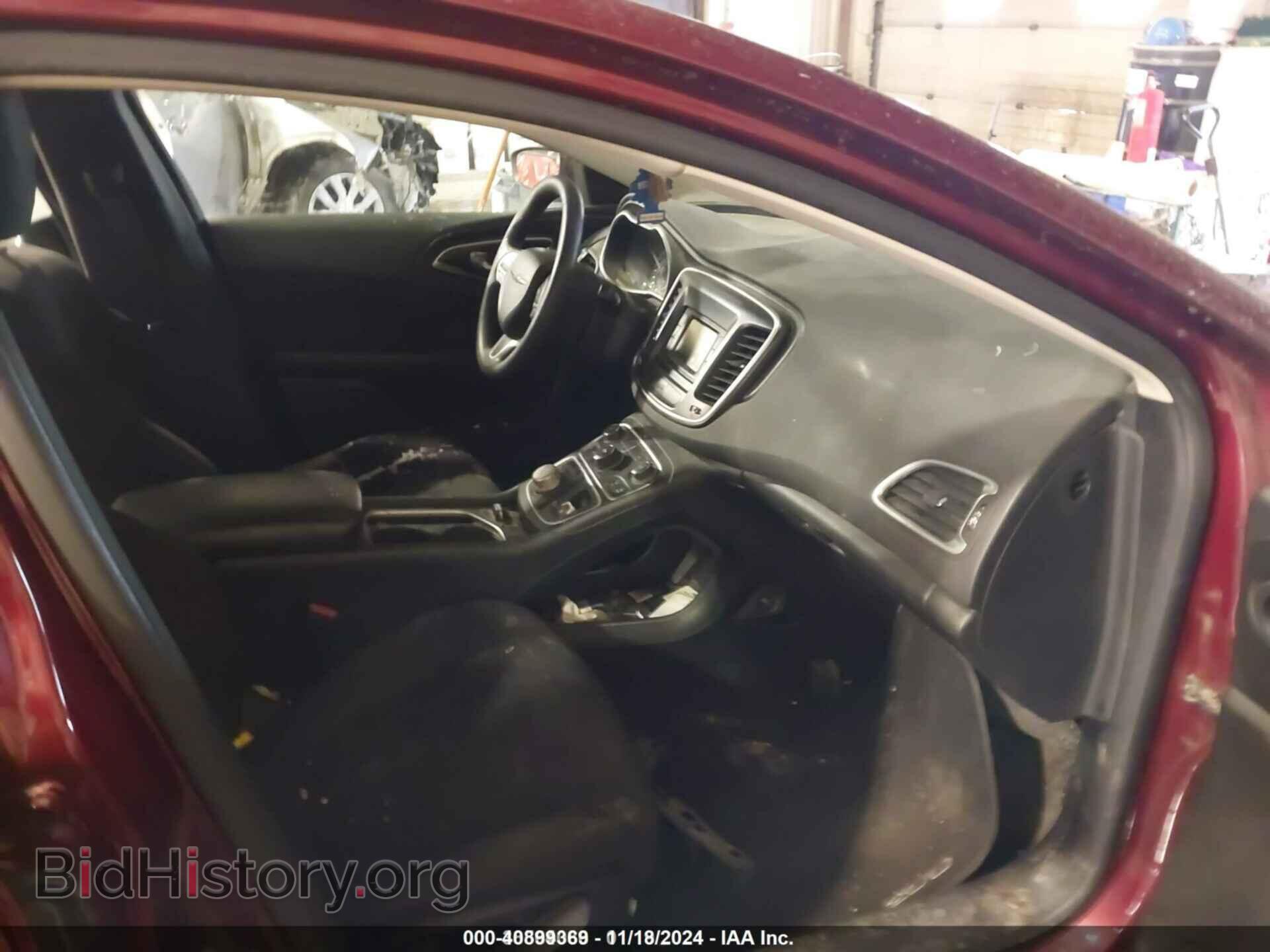 2015 CHRYSLER 200 - VIN: 1C3CCCAB1FN657329 - Фото 5
