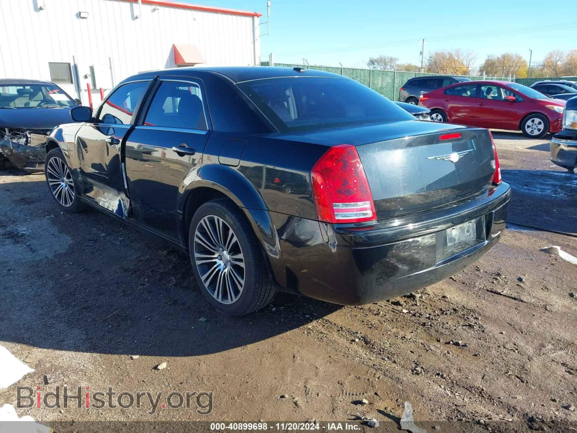 2010 CHRYSLER 300 - VIN: 2C3CA2CV7AH270728 - Фото 3