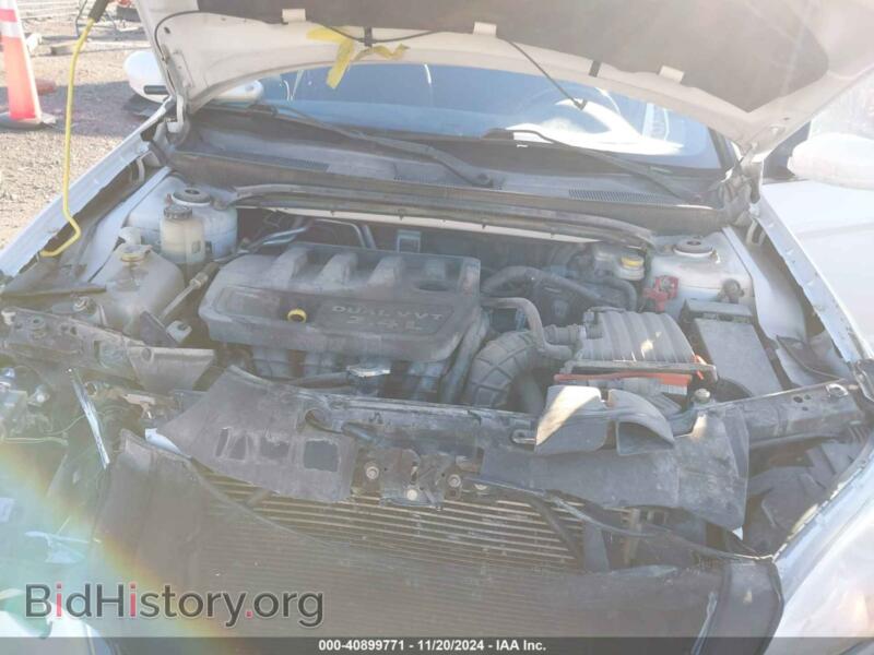 2012 Chrysler 200 (VIN 1C3CCBBB4CN288518) — photo 10 of 16