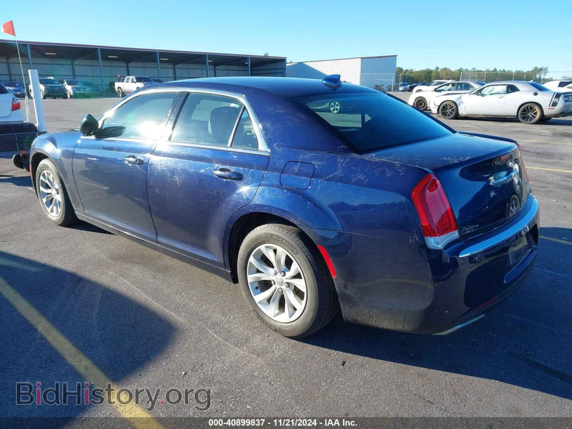 2015 CHRYSLER 300 - VIN: 2C3CCAAG8FH929609 - Фото 3
