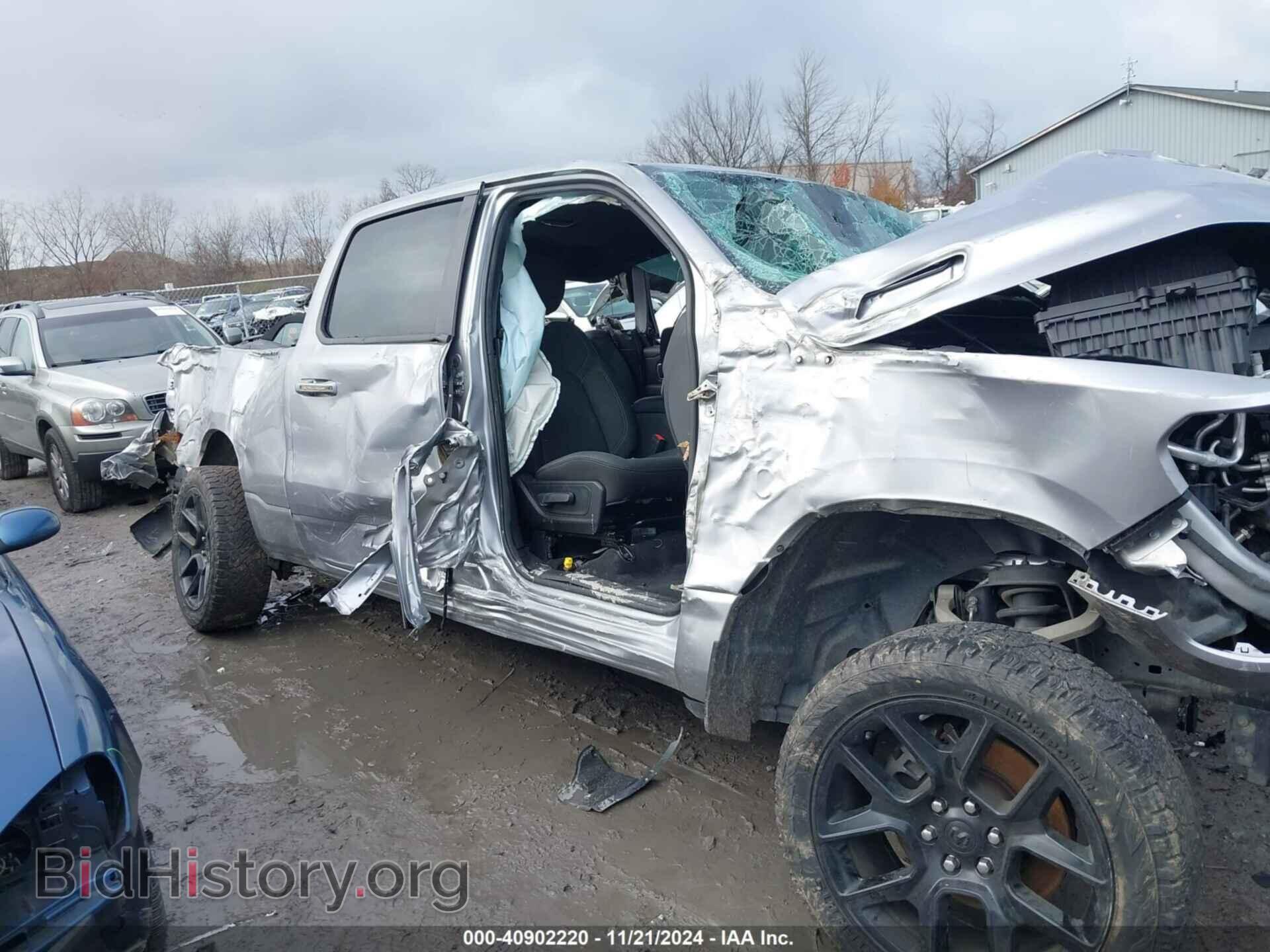 2019 RAM 1500 - VIN: 1C6SRFMT2KN717809 - Фото 18