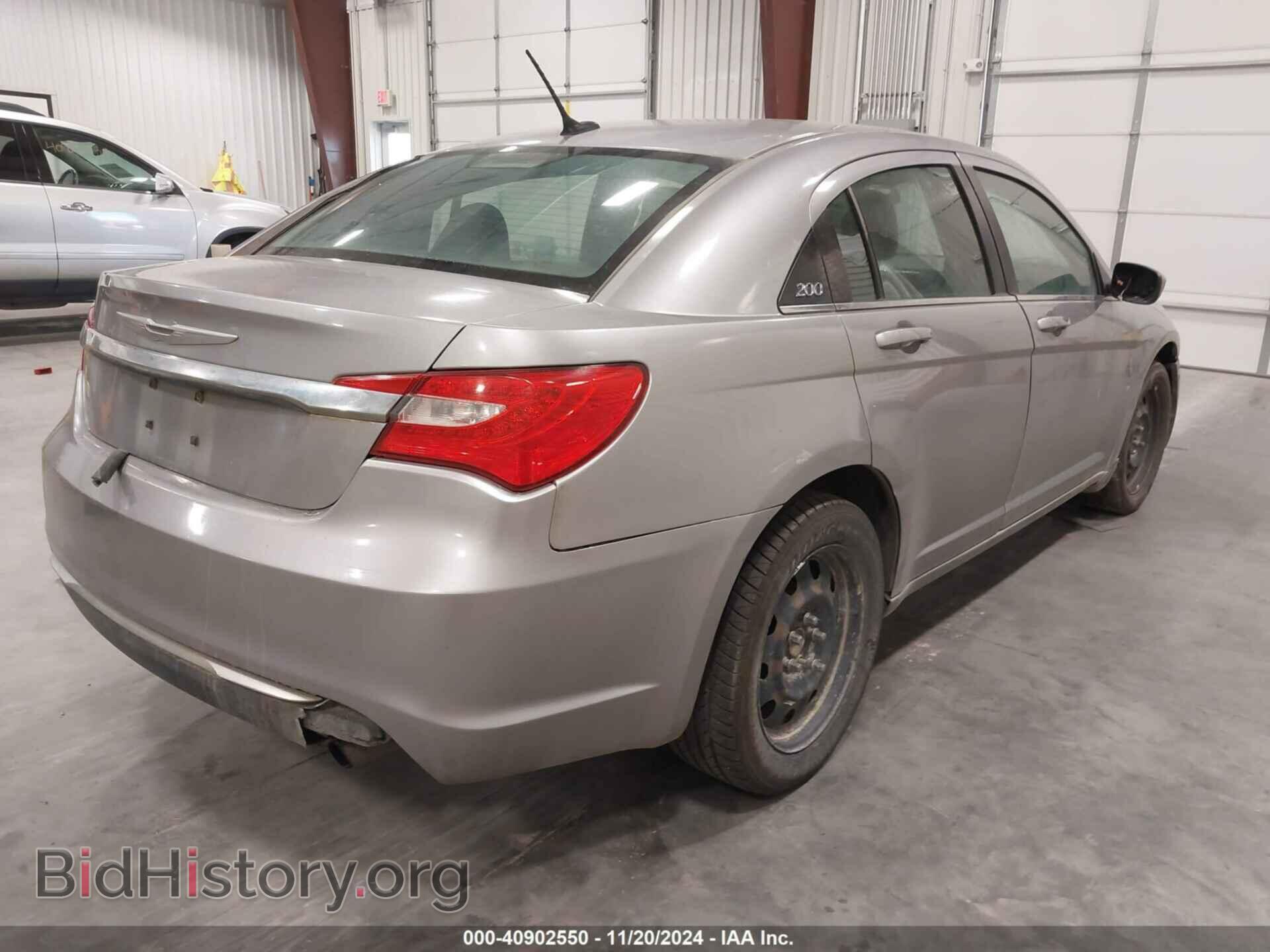 2013 CHRYSLER 200 - VIN: 1C3CCBAB0DN686571 - Фото 4