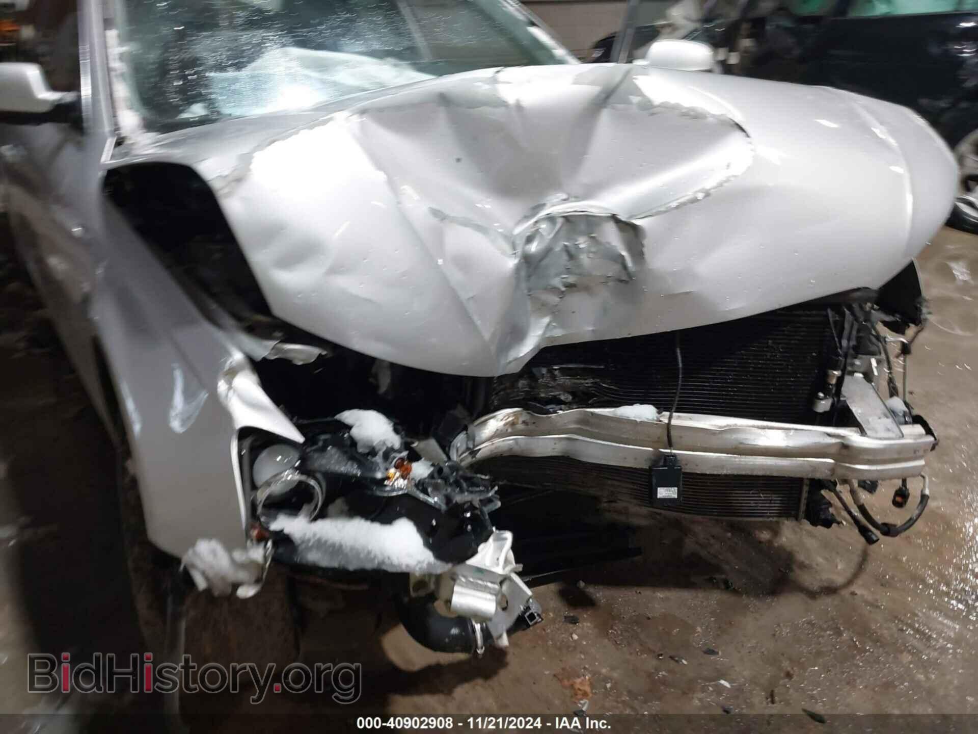 2013 AUDI A4 - VIN: WAUBFAFL9DN038279 - Фото 6