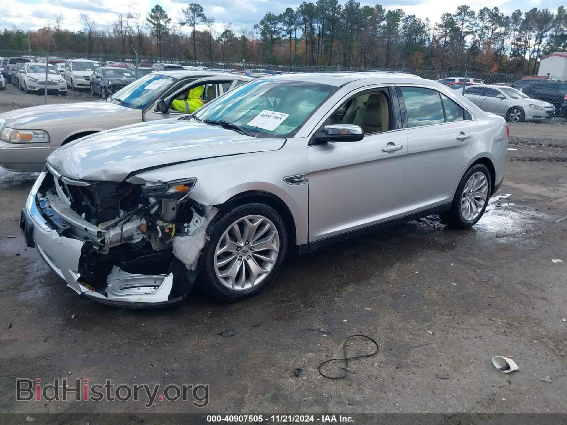 2018 FORD TAURUS - VIN: 1FAHP2F82JG128407 - Фото 2