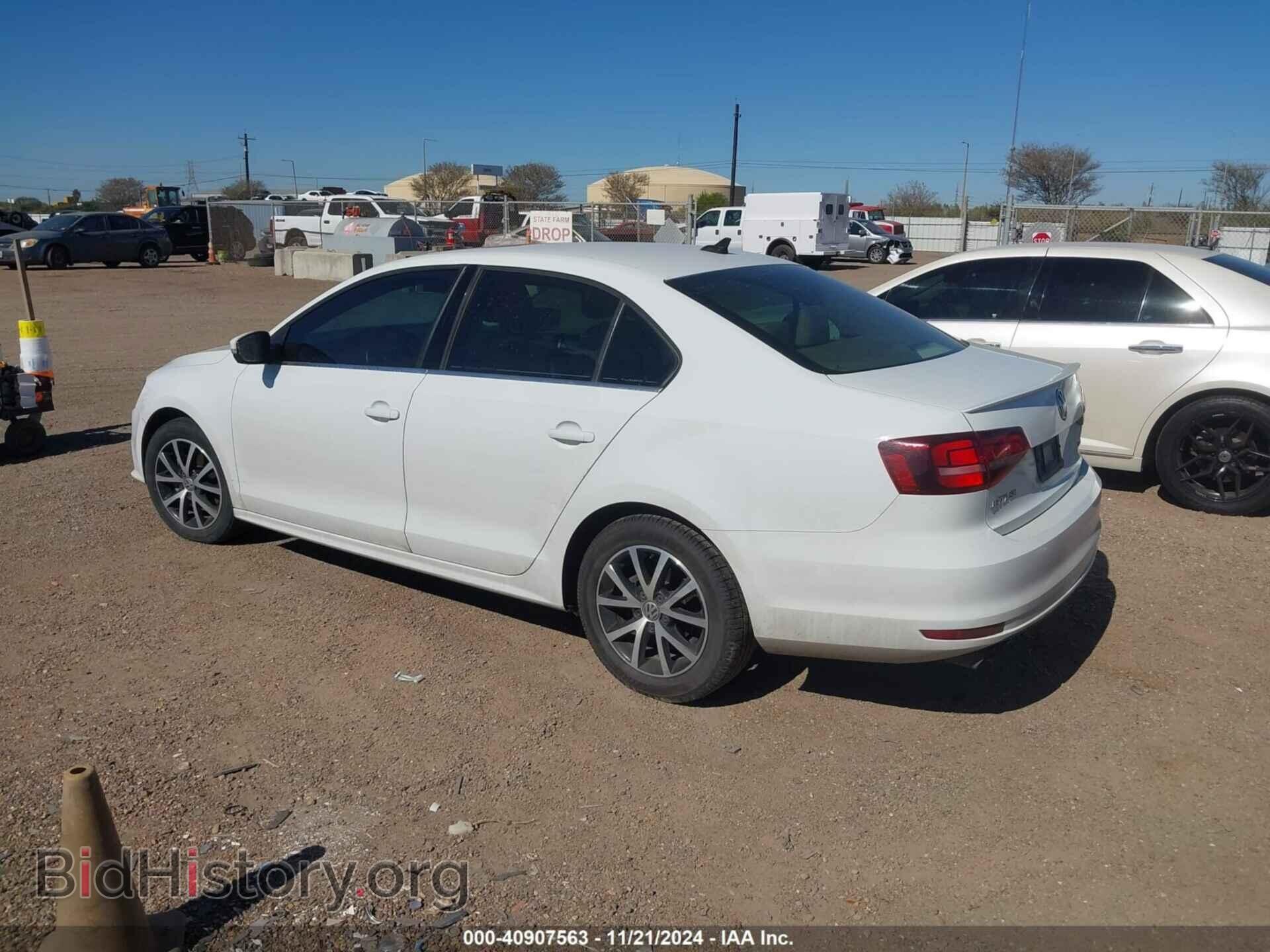 2017 VOLKSWAGEN JETTA - VIN: 3VWDB7AJ9HM274010 - Фото 3