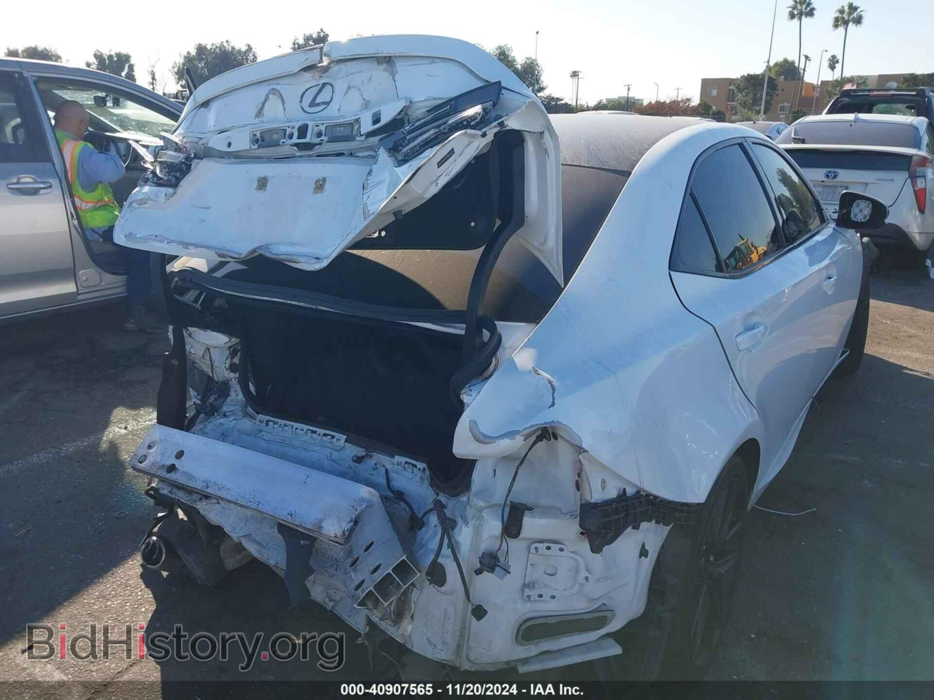 2016 LEXUS IS 200T - VIN: JTHBA1D28G5022590 - Фото 4