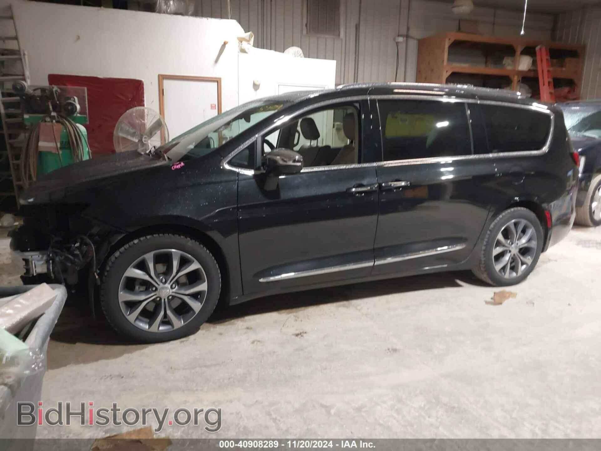 2017 CHRYSLER PACIFICA - VIN: 2C4RC1GG0HR752001 - Фото 2