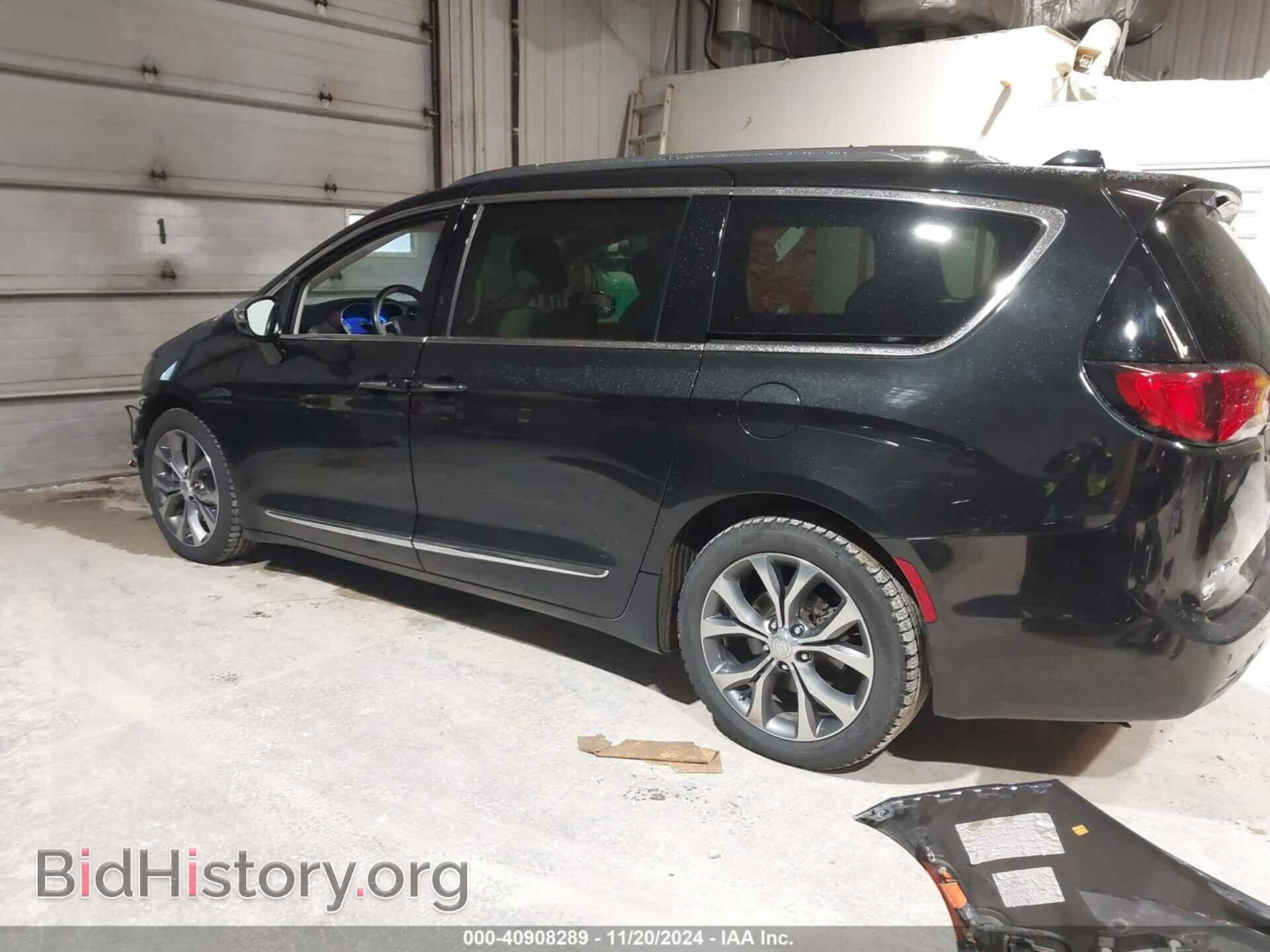2017 CHRYSLER PACIFICA - VIN: 2C4RC1GG0HR752001 - Фото 3
