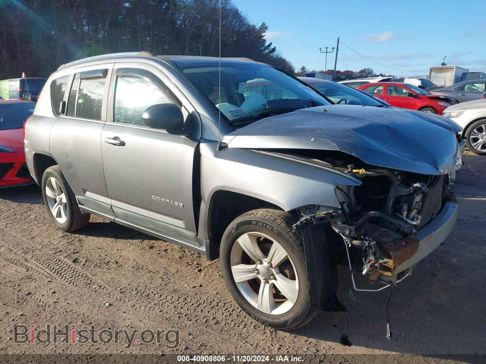 Photo 1J4NF1FB4BD280286 - JEEP COMPASS 2011