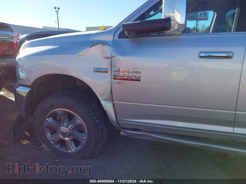 2018 RAM 2500 (VIN 3C6UR5DJ9JG342039) — фото 6 из 17