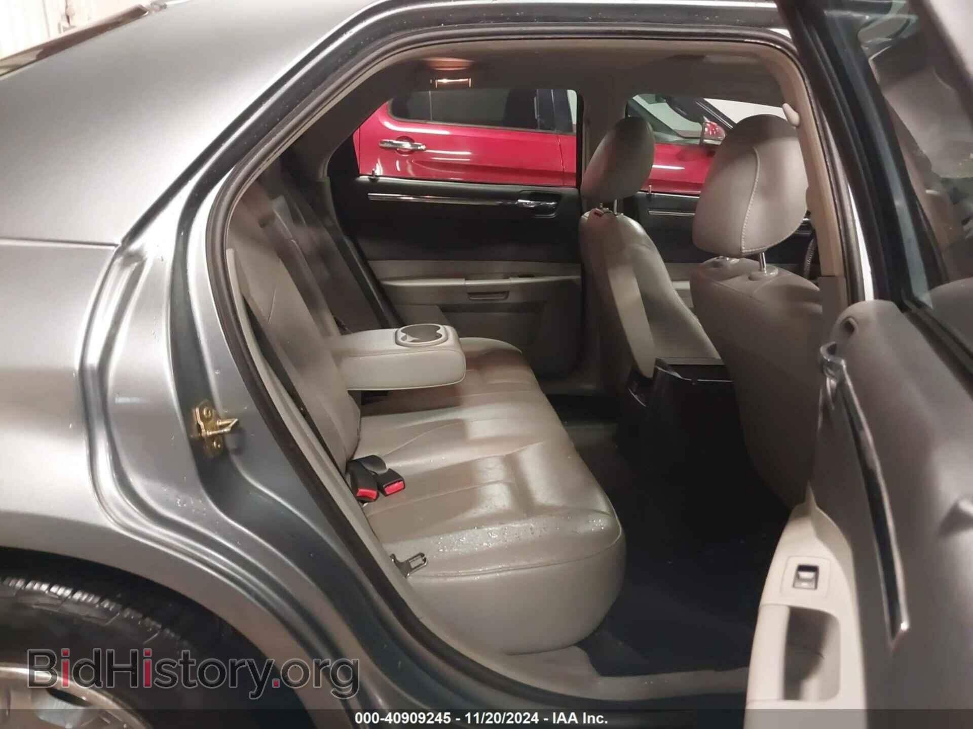 2006 CHRYSLER 300 - VIN: 2C3KA53G86H407763 - Фото 8