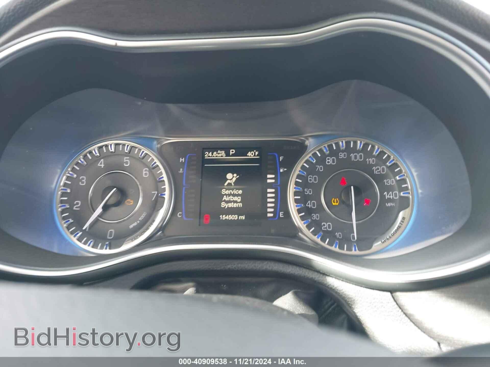 2016 CHRYSLER 200 - VIN: 1C3CCCAB5GN104636 - Фото 7