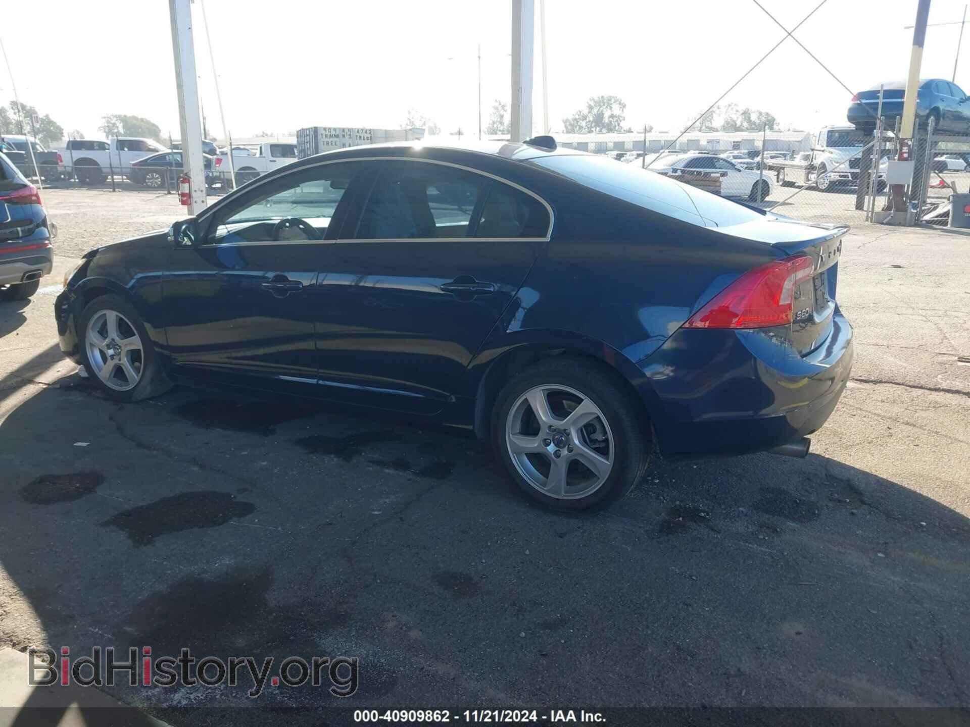 2012 VOLVO S60 - VIN: YV1622FS1C2133751 - Фото 3