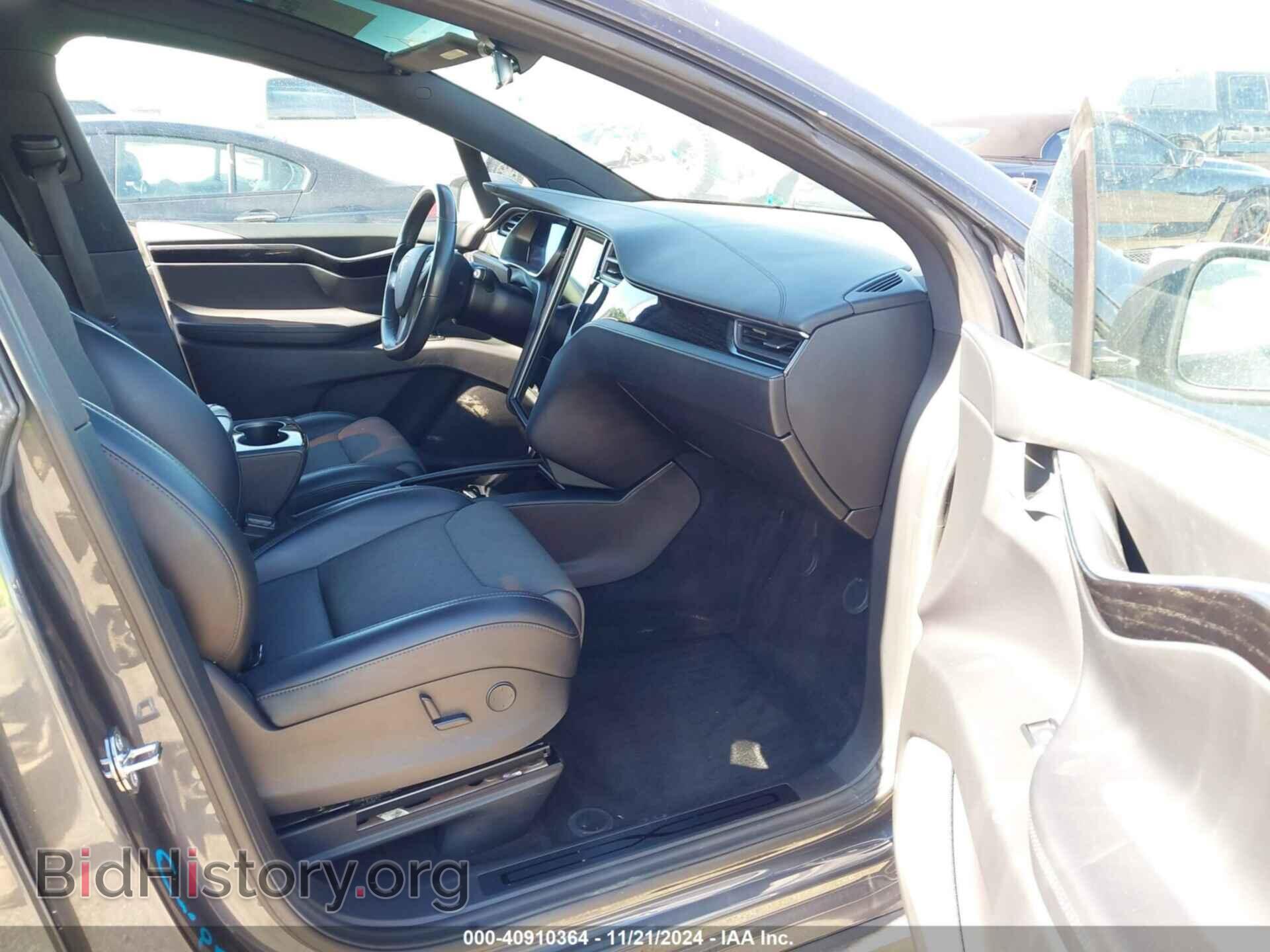 2018 TESLA MODEL X - VIN: 5YJXCDE2XJF106305 - Photo 5