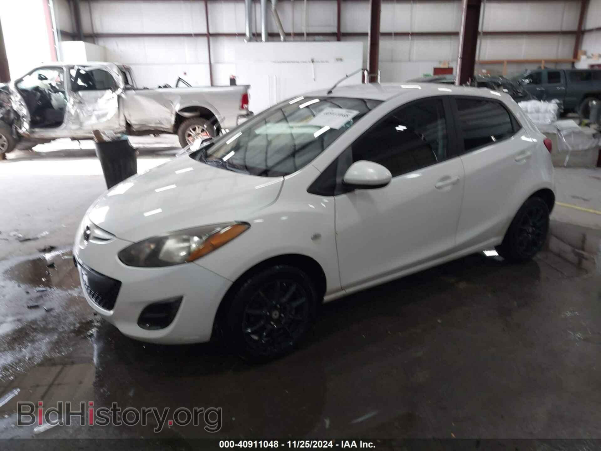 2011 MAZDA MAZDA2 - VIN: JM1DE1HY2B0110523 - Фото 2