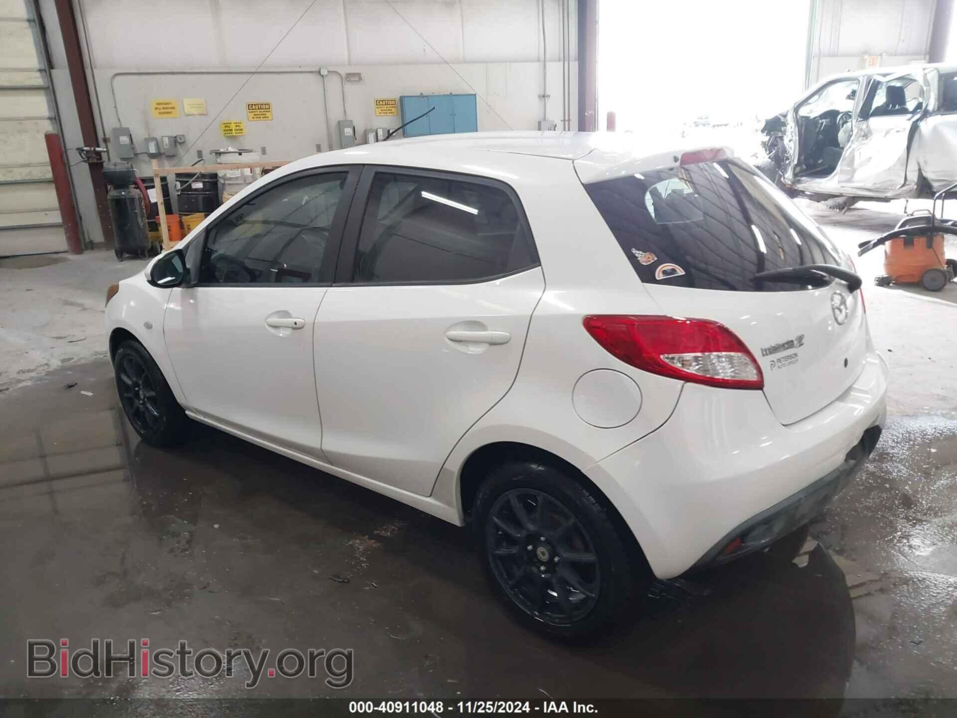 2011 MAZDA MAZDA2 - VIN: JM1DE1HY2B0110523 - Фото 3