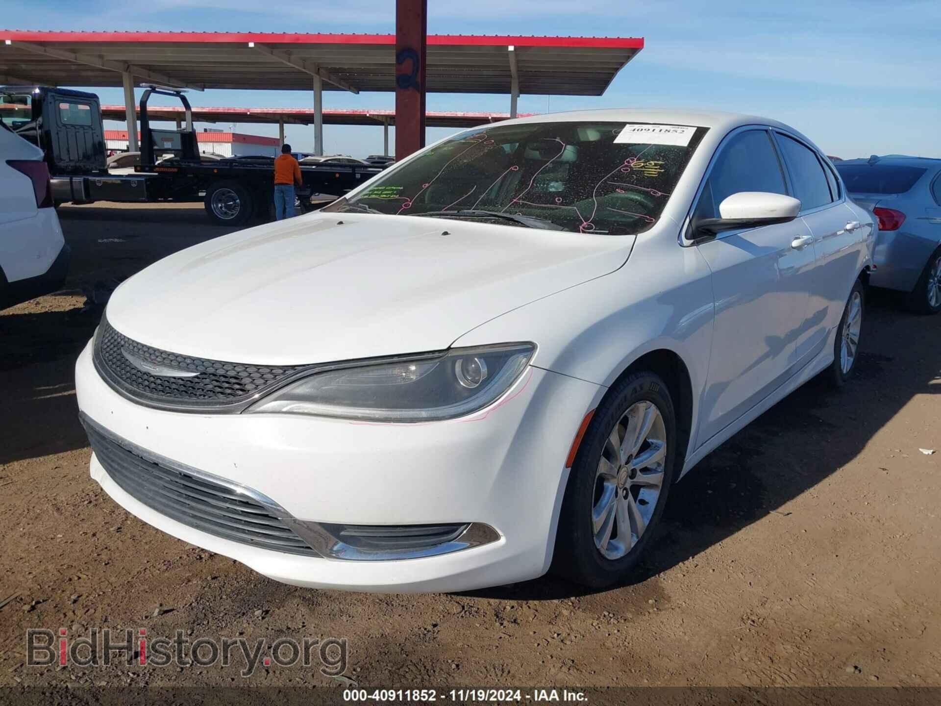 2015 CHRYSLER 200 - VIN: 1C3CCCAB7FN692425 - Photo 2