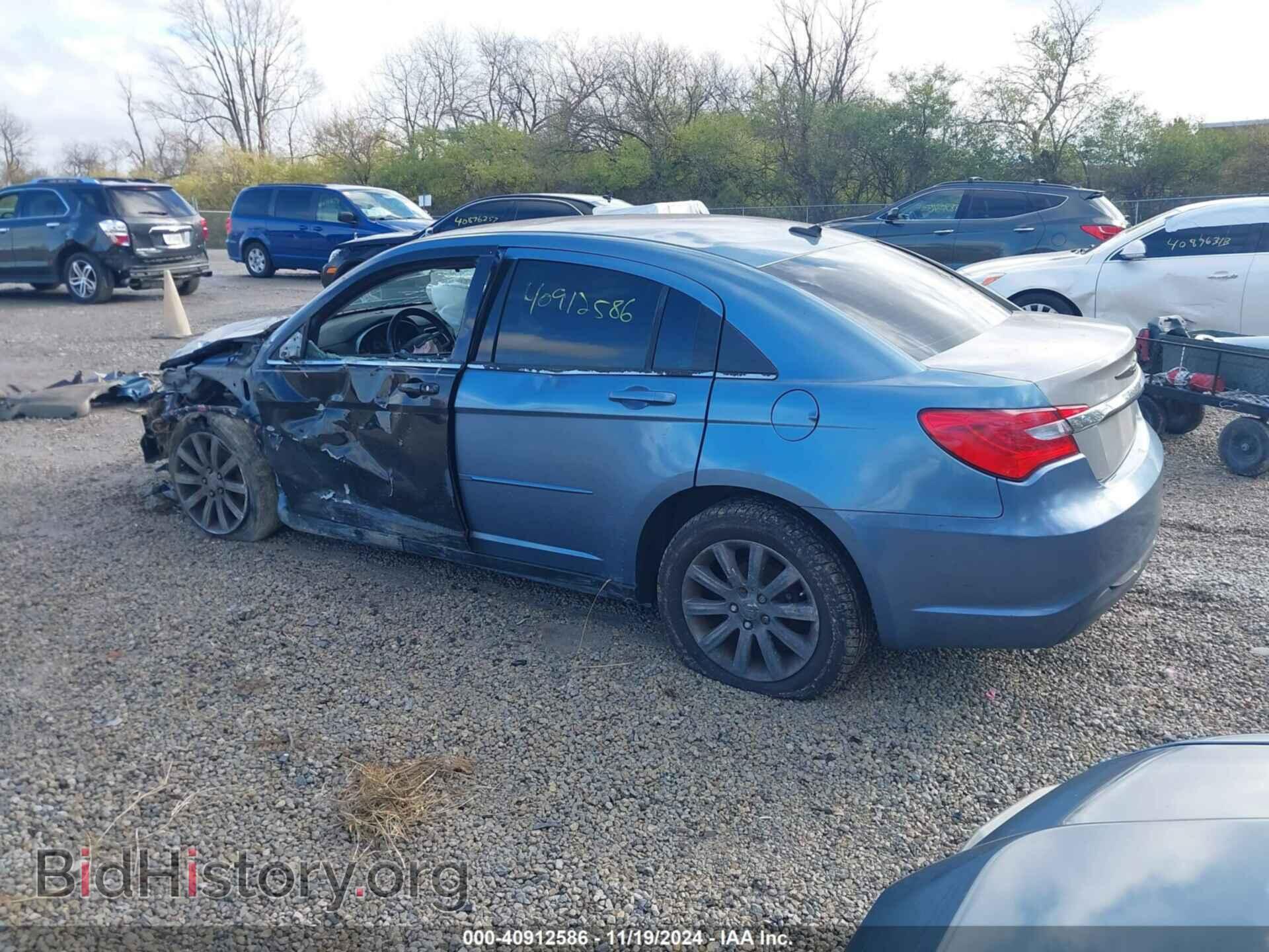 2011 CHRYSLER 200 - VIN: 1C3BC1FG5BN559872 - Фото 3